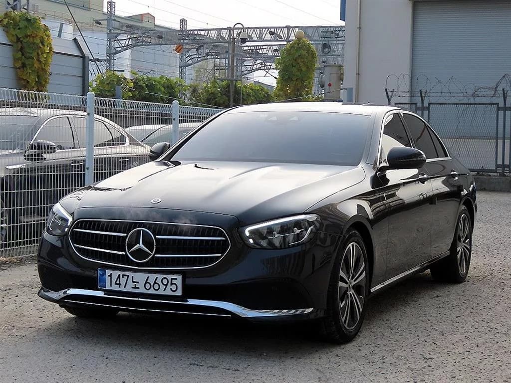 Mercedes-Benz E-Class E250 Avantgarde, 2021 г. 83271 км. — фото 2