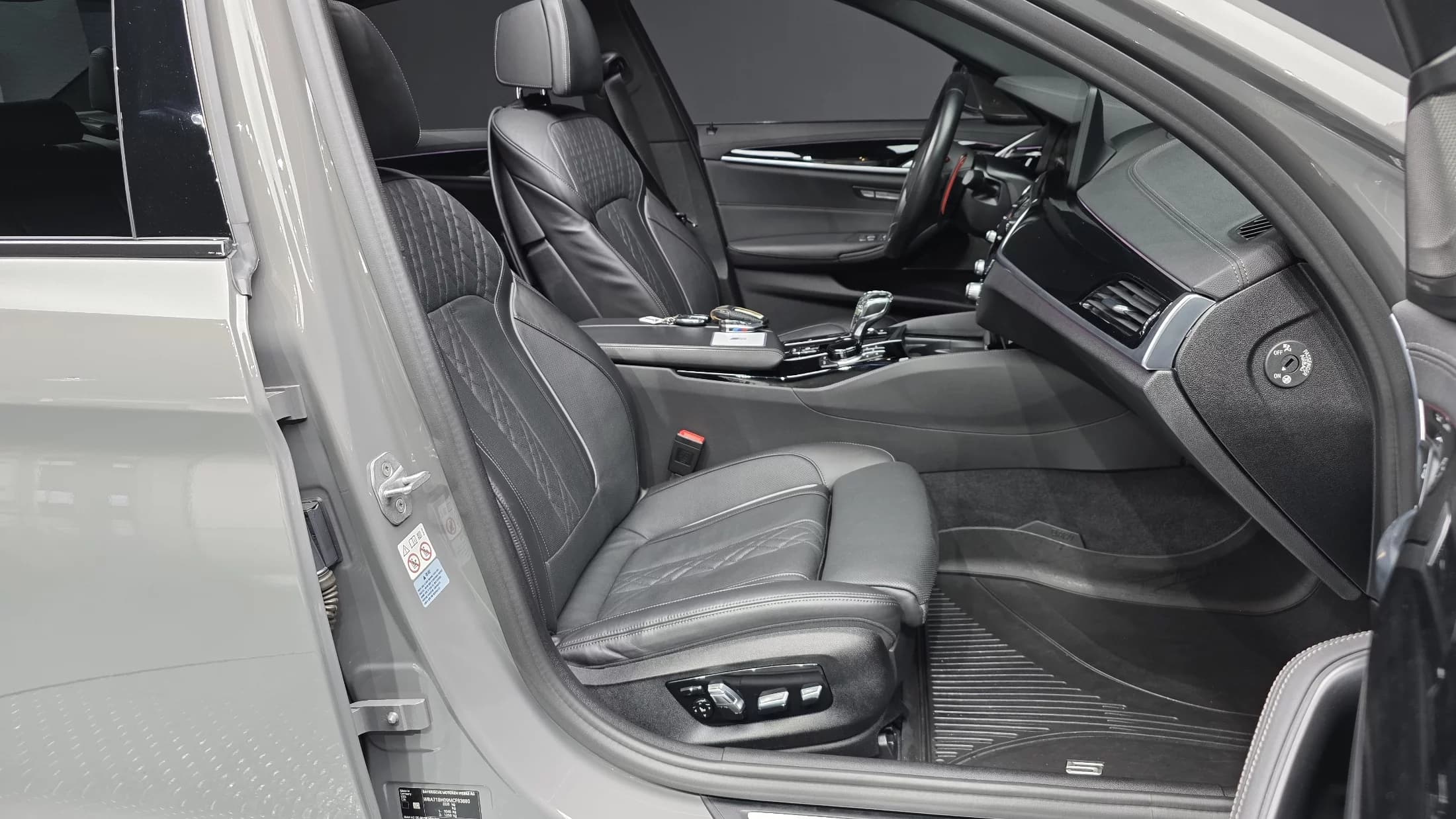 BMW 5-Series 530i M Sport Package, 2021 г. 51684 км. — фото 11