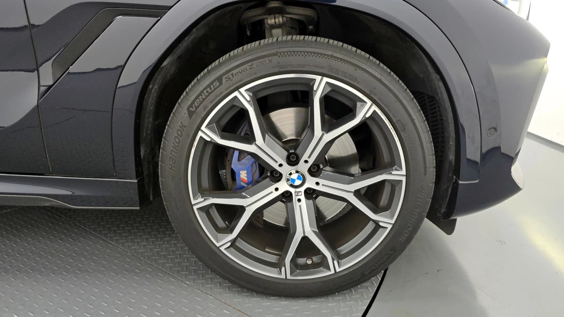 BMW X6 xDrive40i M Sport, 2022 г. 39069 км. — фото 5
