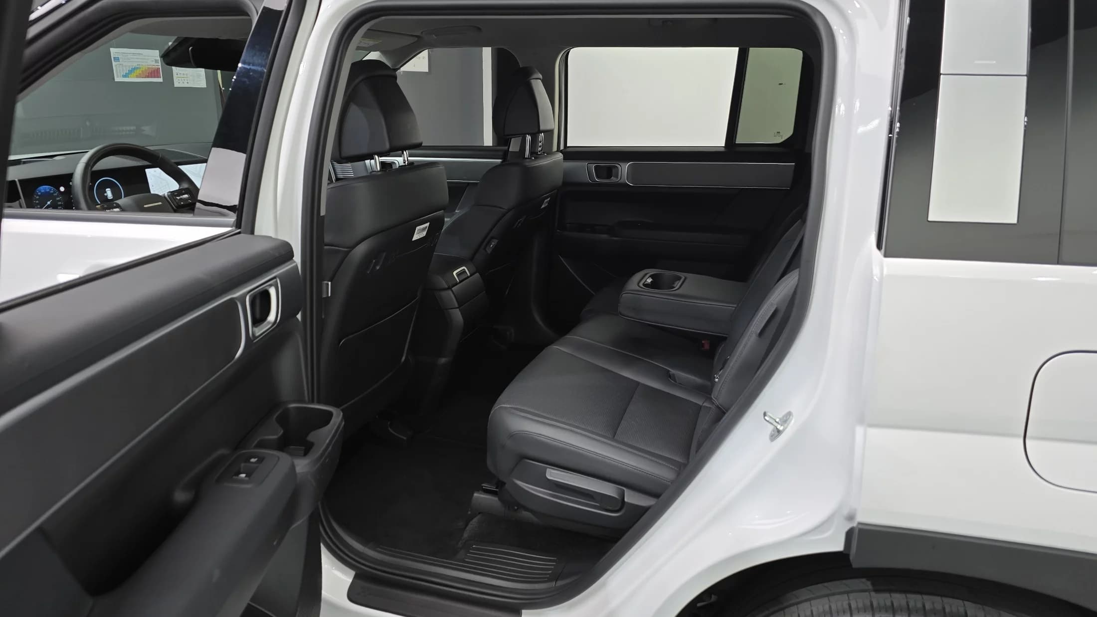 Hyundai Santa Fe Gasoline 2.5T 2WD Exclusive, 2024 г. 34790 км. — фото 11