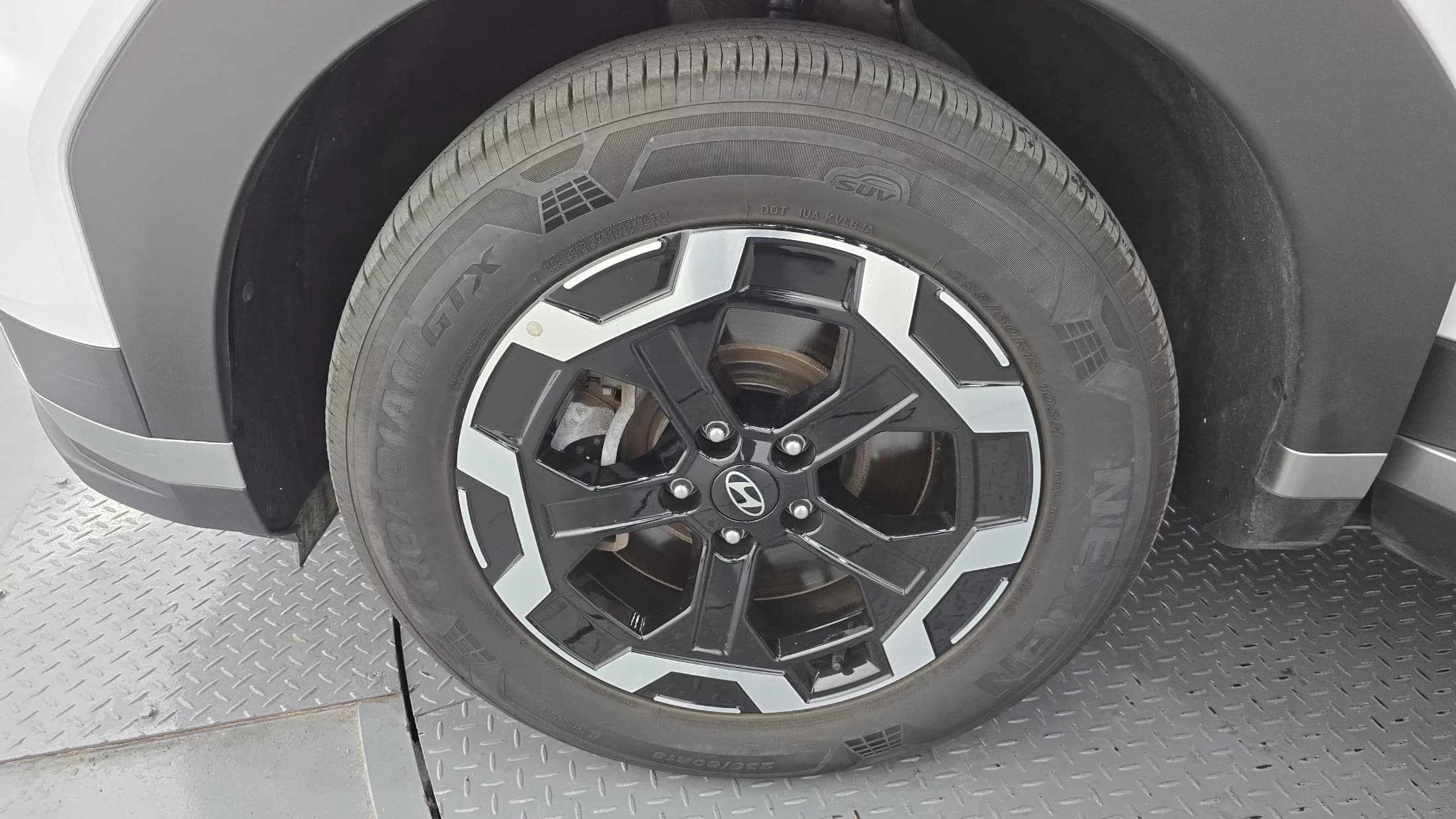 Hyundai Santa Fe Gasoline 2.5T 2WD Exclusive, 2024 г. 34790 км. — фото 5