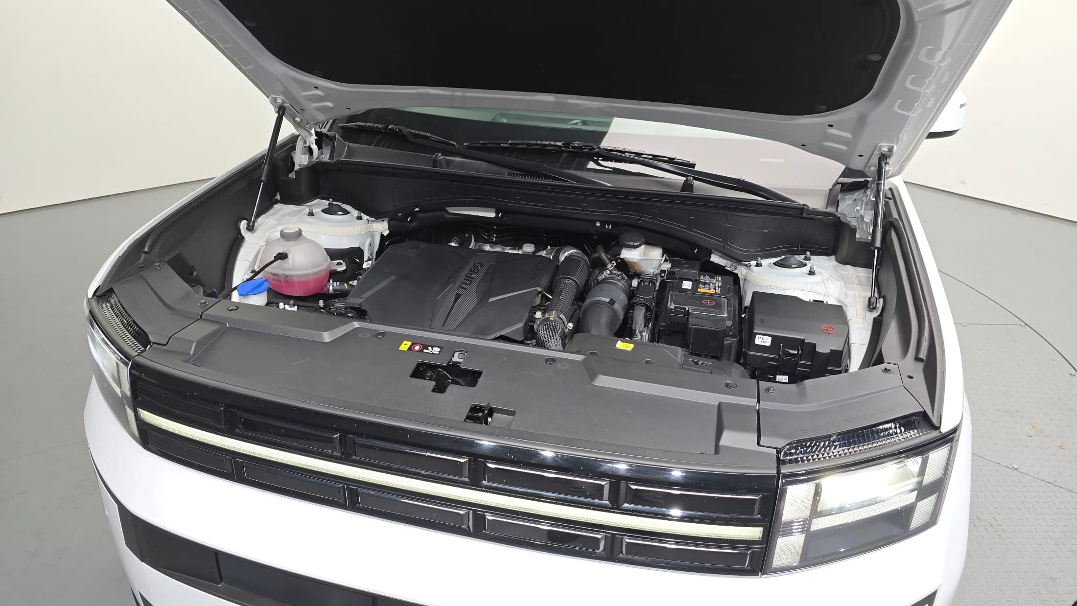 Hyundai Santa Fe Gasoline 2.5T 2WD Exclusive, 2024 г. 34790 км. — фото 6