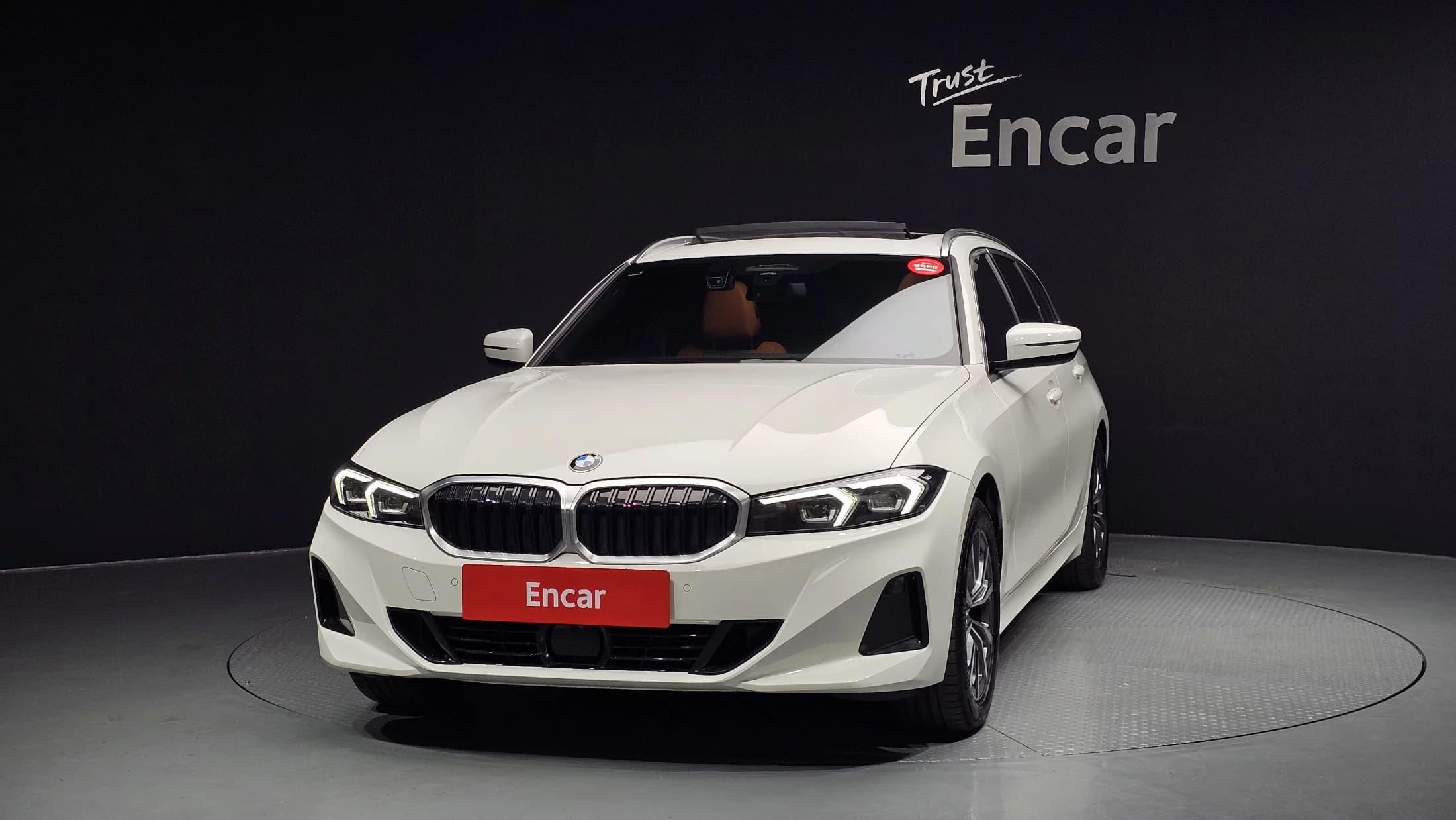 BMW 3-Series 320i Touring, 2024 г. 21534 км. — фото 3