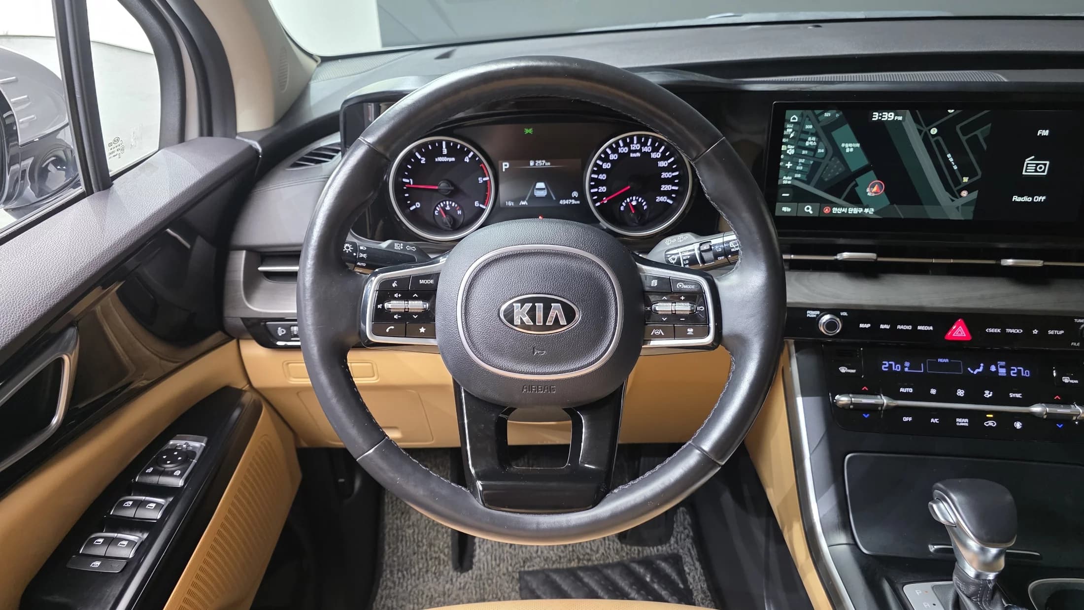 Kia Carnival 9-Seater Prestige, 2021 г. 49497 км. — фото 13