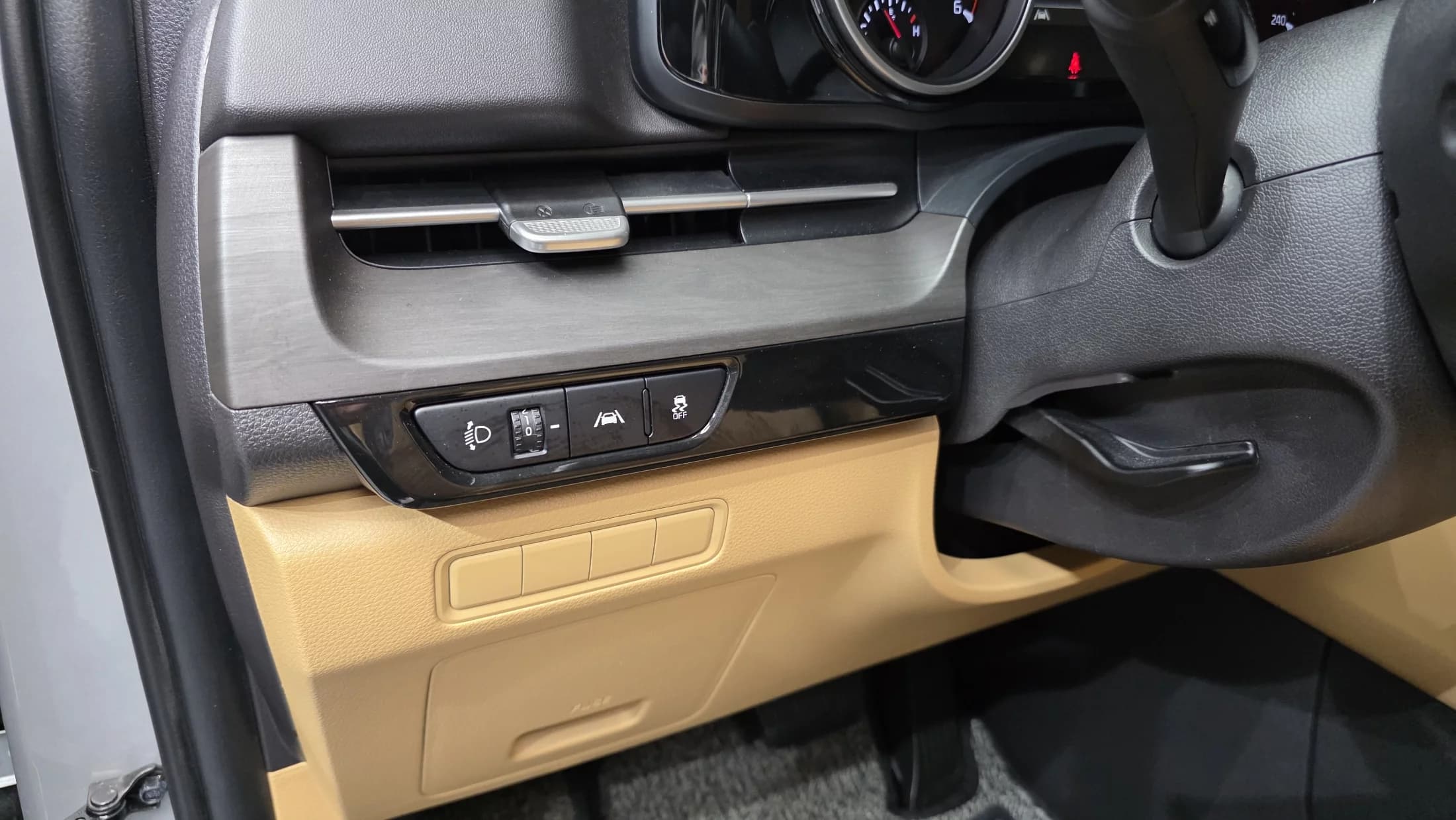 Kia Carnival 9-Seater Prestige, 2021 г. 49497 км. — фото 15
