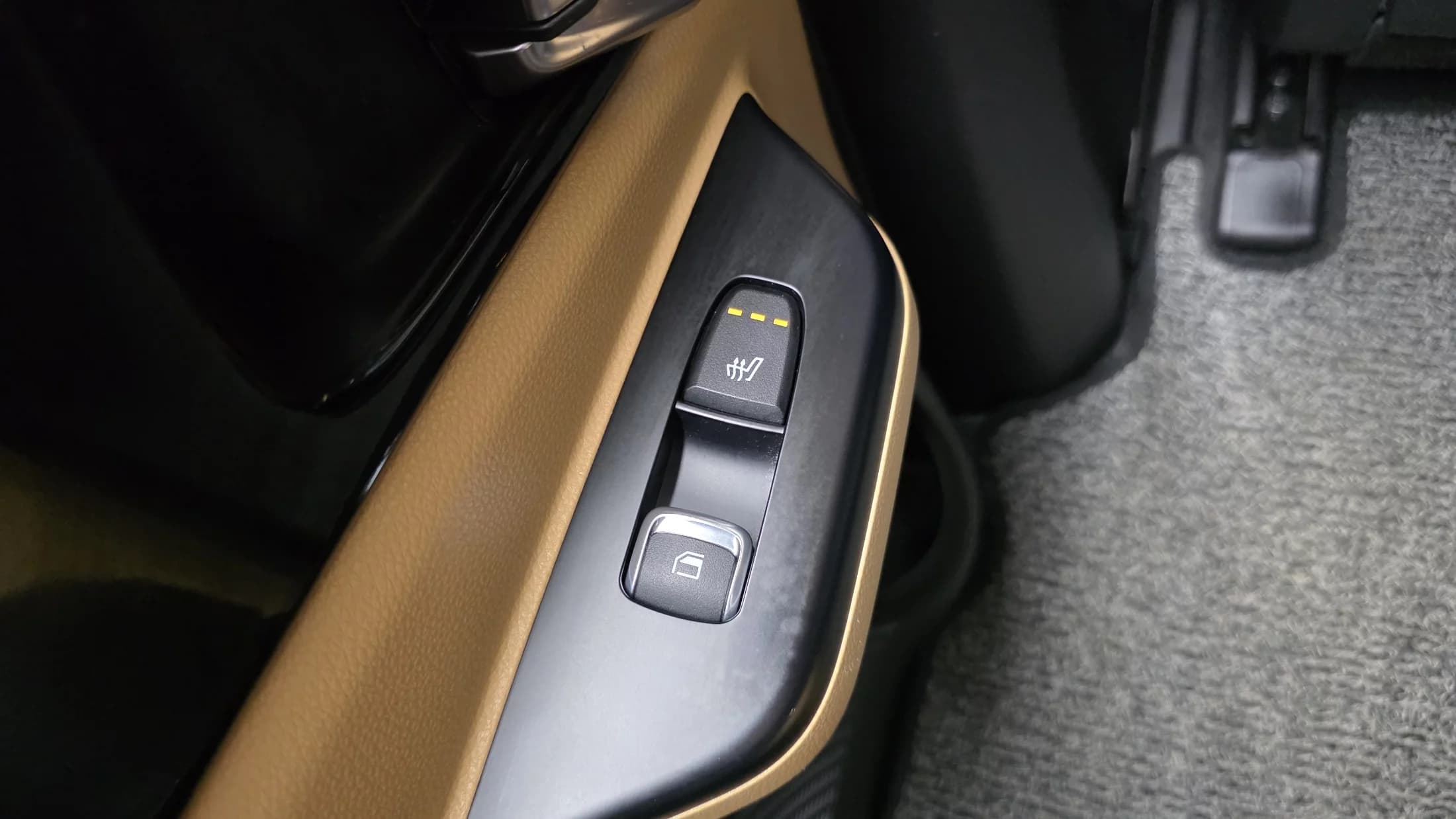 Kia Carnival 9-Seater Prestige, 2021 г. 49497 км. — фото 20