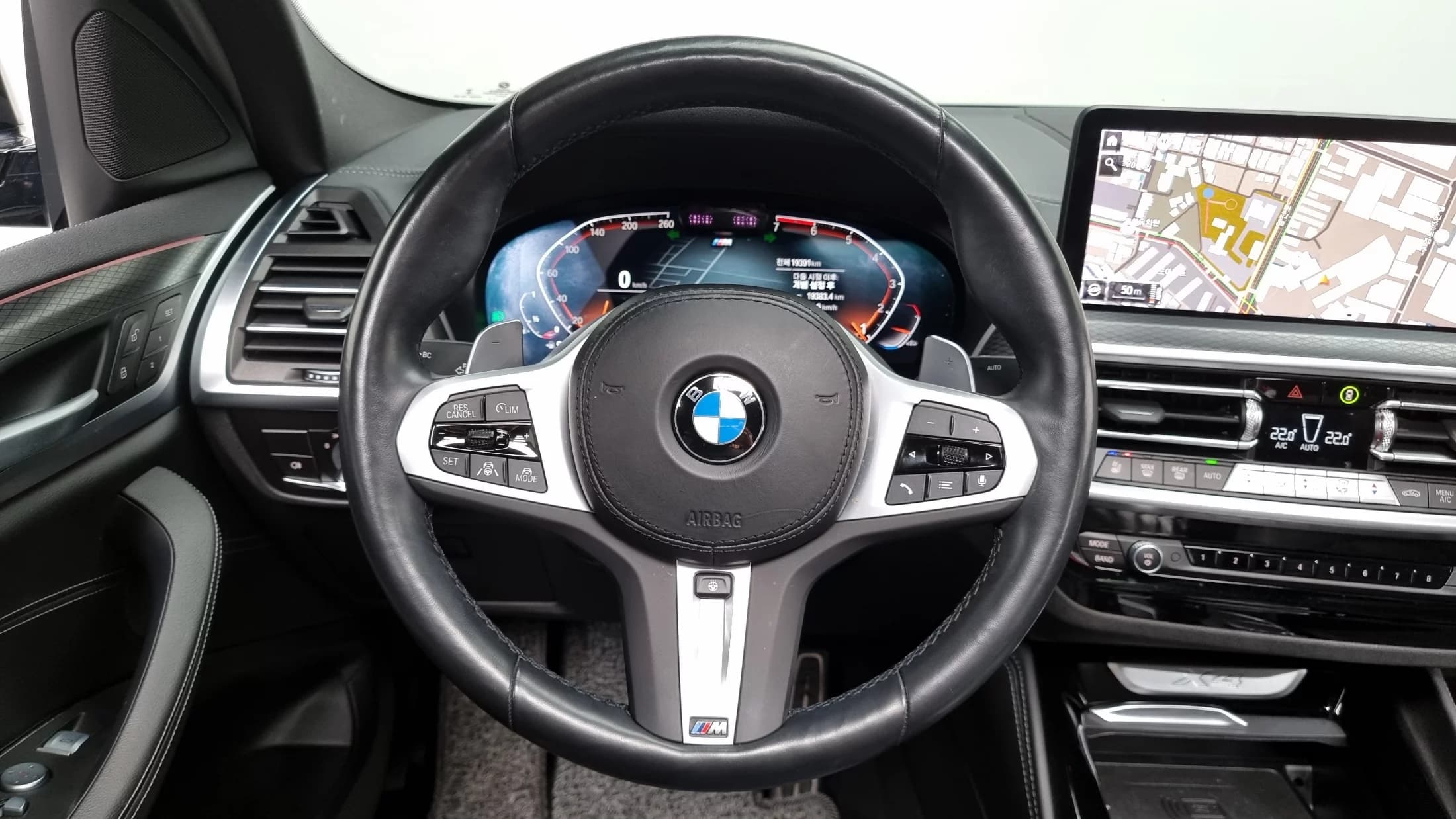 BMW X4 xDrive20i M Sport, 2023 г. 19438 км. — фото 13
