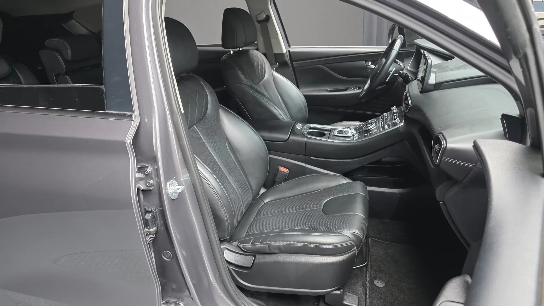 Hyundai Santa Fe Diesel 2.2 4WD Exclusive, 2022 г. 157705 км. — фото 12