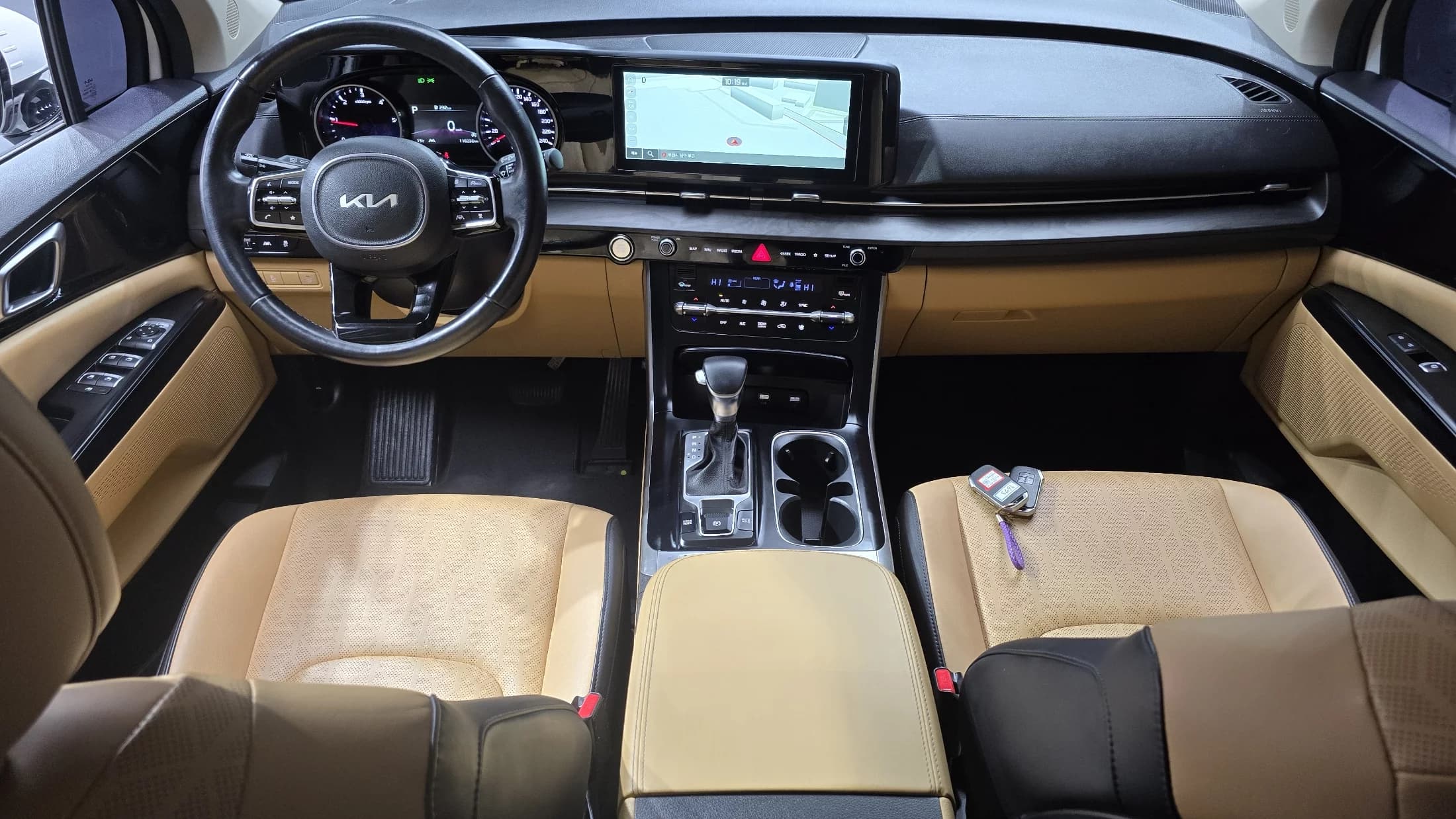 Kia Carnival 9-Seater Prestige, 2021 г. 118294 км. — фото 7