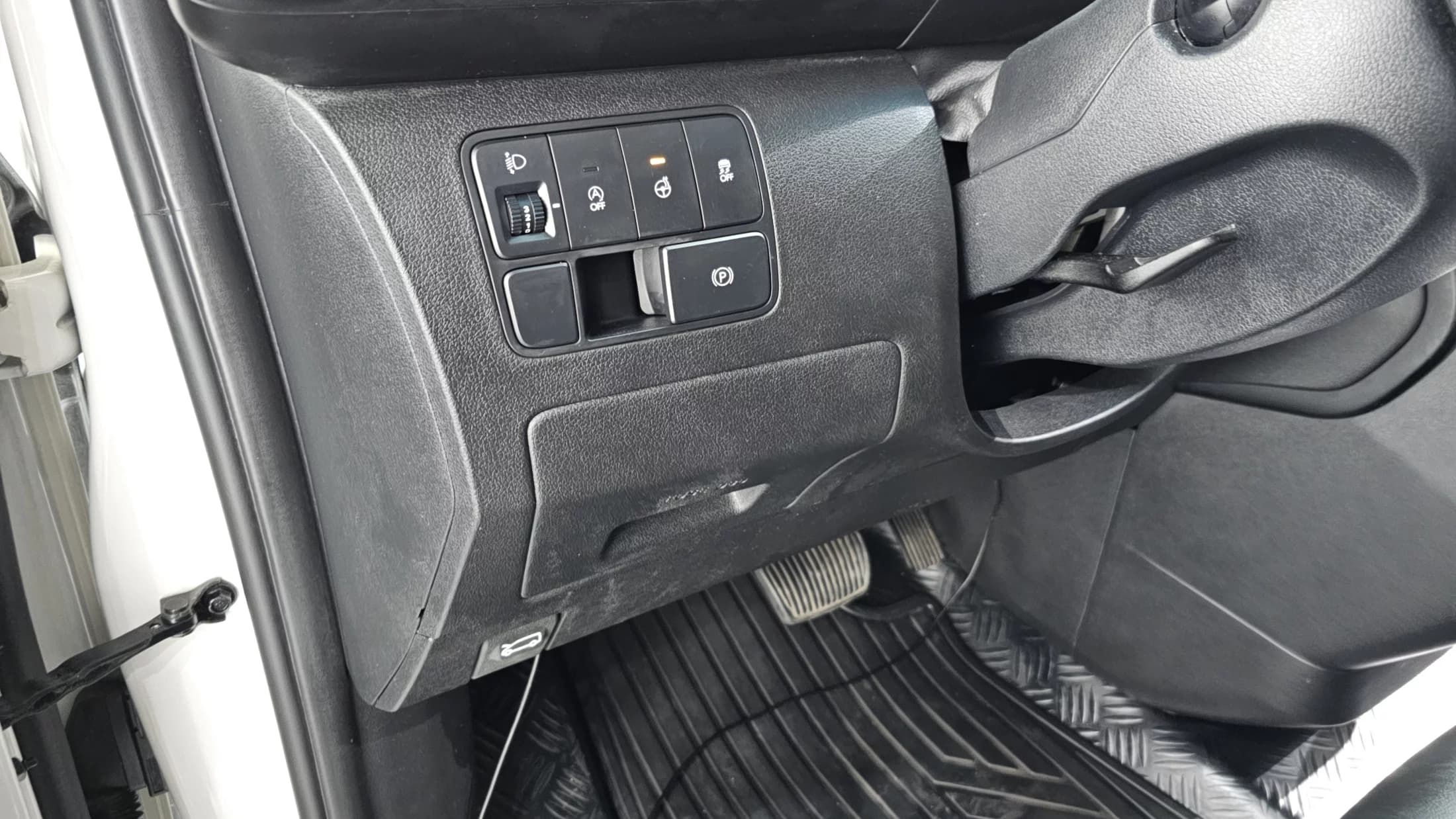Hyundai Staria Cargo 3-Seater Modern, 2021 г. 87221 км. — фото 14