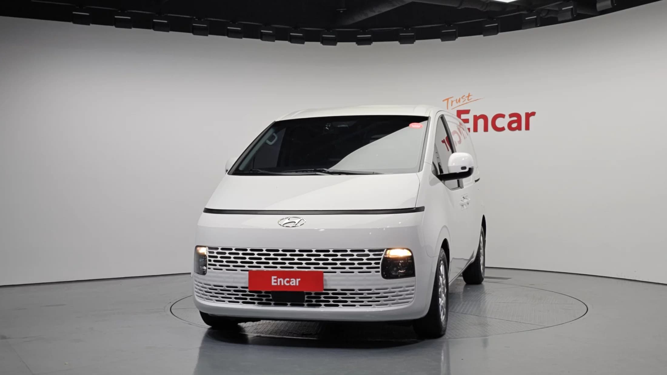 Hyundai Staria Cargo 3-Seater Modern, 2021 г. 87221 км. — фото 3