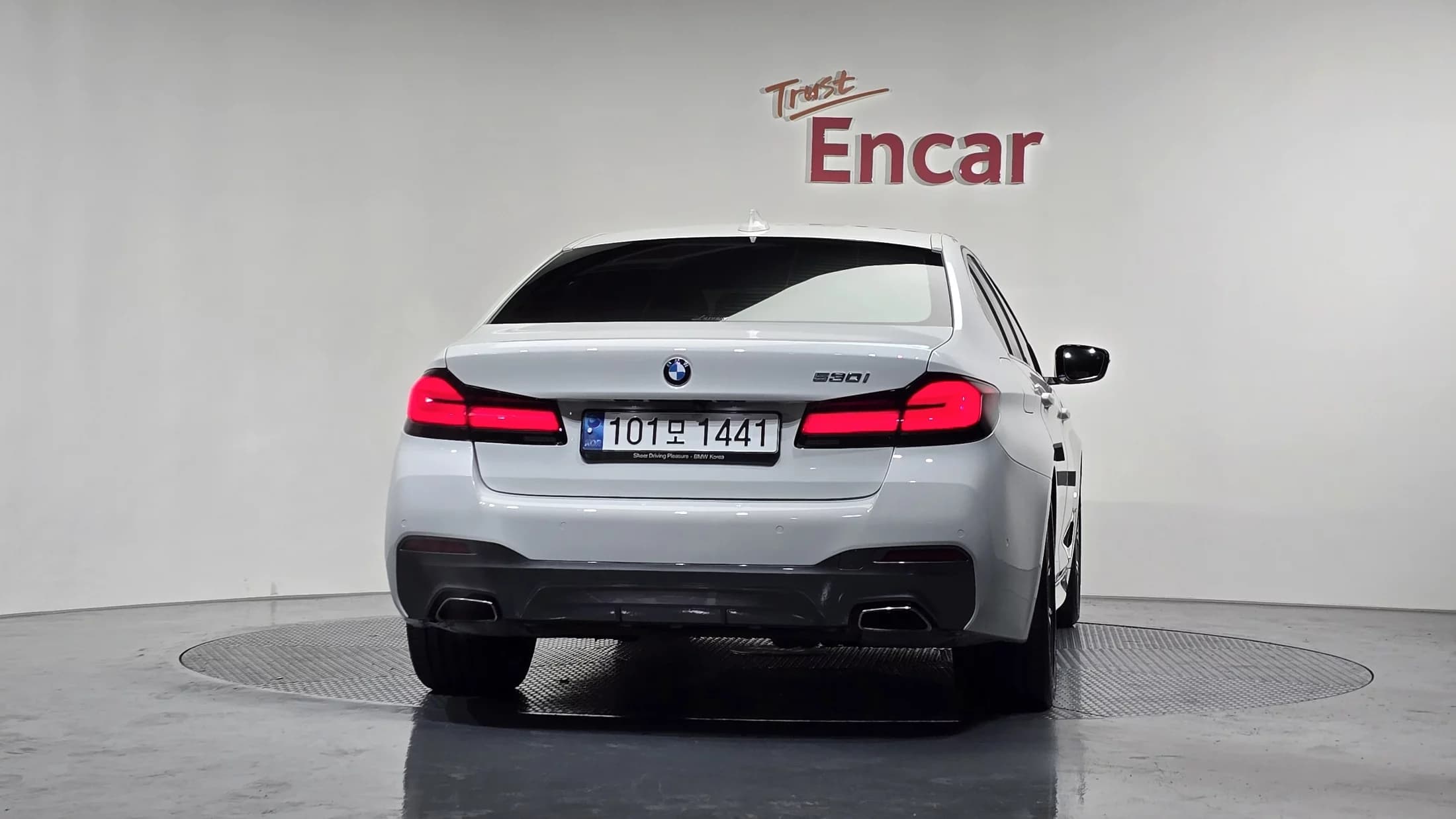 BMW 5-Series 530i M Sport Package, 2022 г. 26418 км. — фото 4