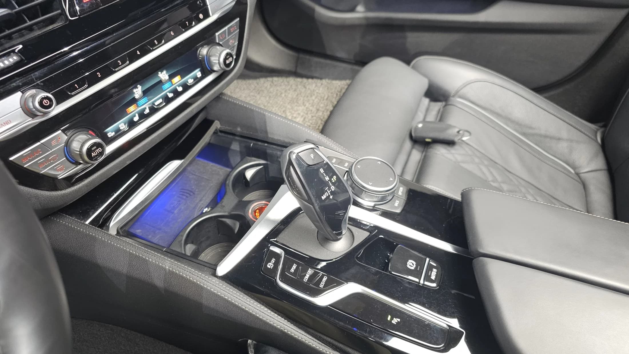 BMW 5-Series 530i M Sport Package, 2022 г. 26418 км. — фото 9