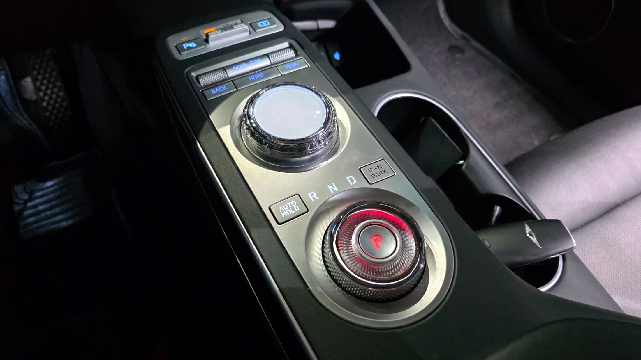 Genesis GV70 2.5T Gasoline AWD, 2022 г. 50222 км. — фото 17