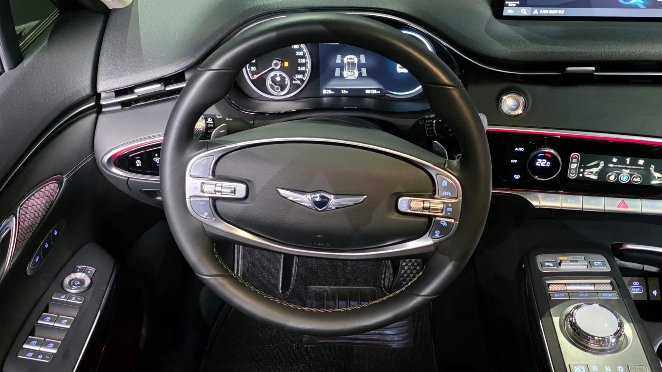 Genesis GV70 2.5T Gasoline AWD, 2022 г. 50222 км. — фото 25