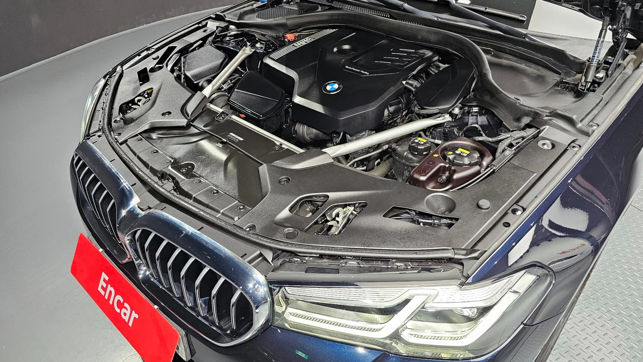 BMW 5-Series 520i M Sport, 2021 г. 70570 км. — фото 6