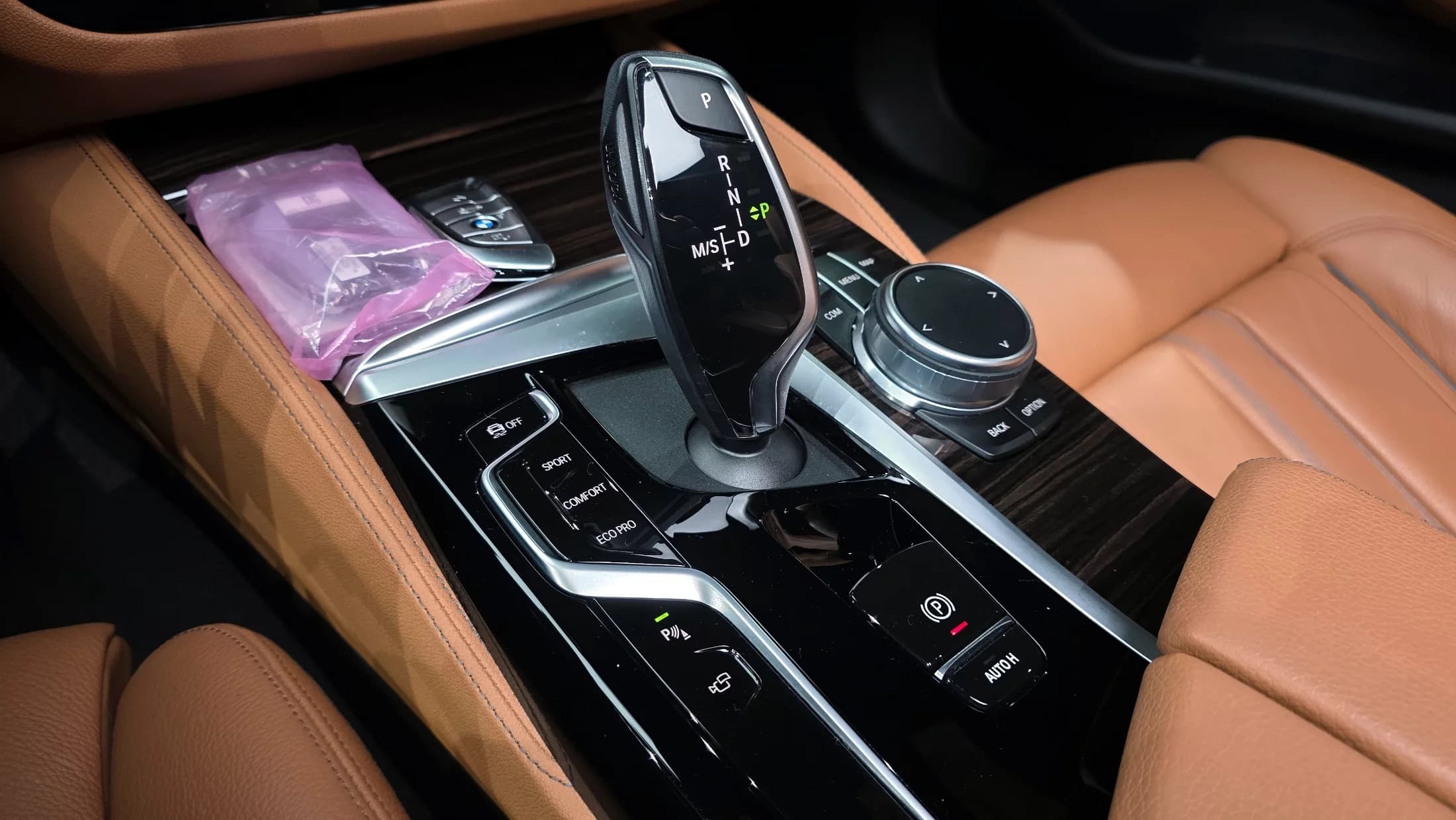 BMW 5-Series 520i M Sport, 2021 г. 70570 км. — фото 9