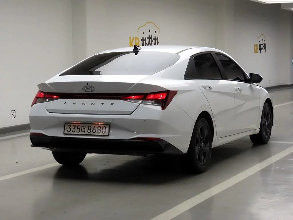 Hyundai AVANTE (Хендай Элантра) Smart, гибрид, 2022 г. 82590 км. — фото 4