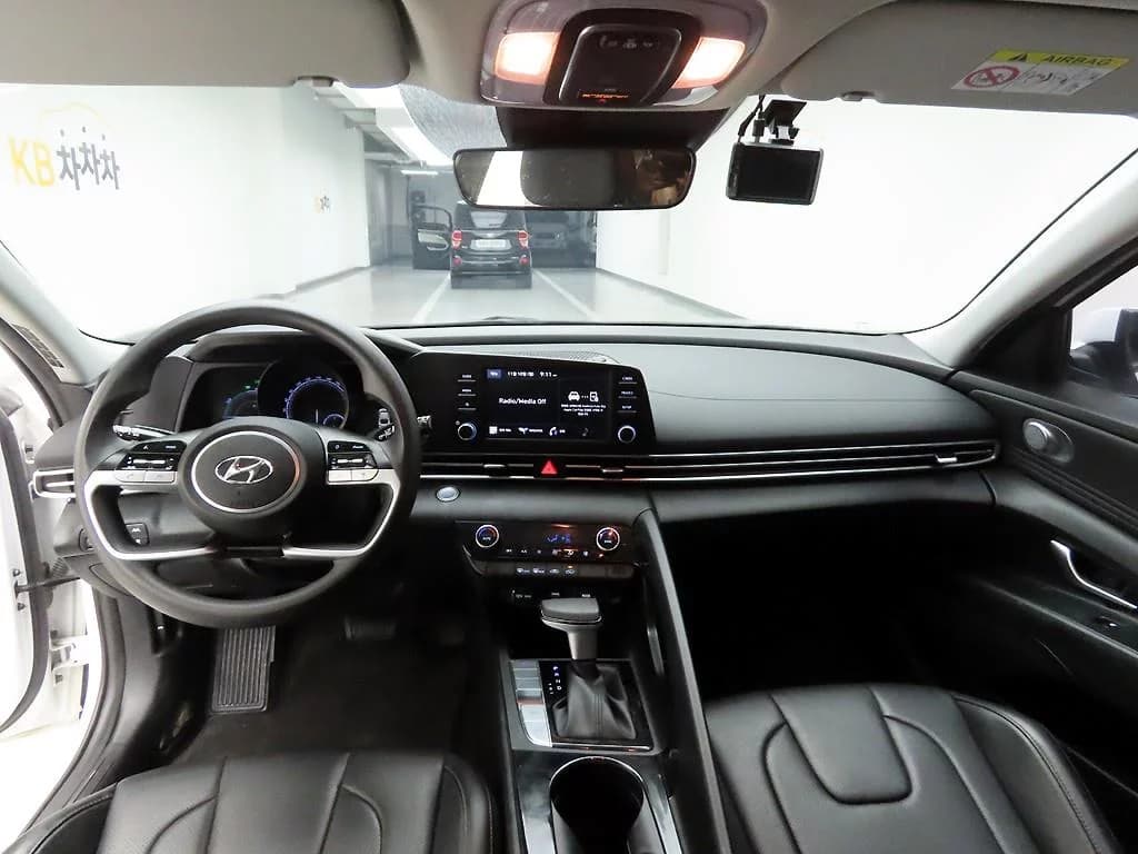 Hyundai AVANTE (Хендай Элантра) Smart, гибрид, 2022 г. 82590 км. — фото 7