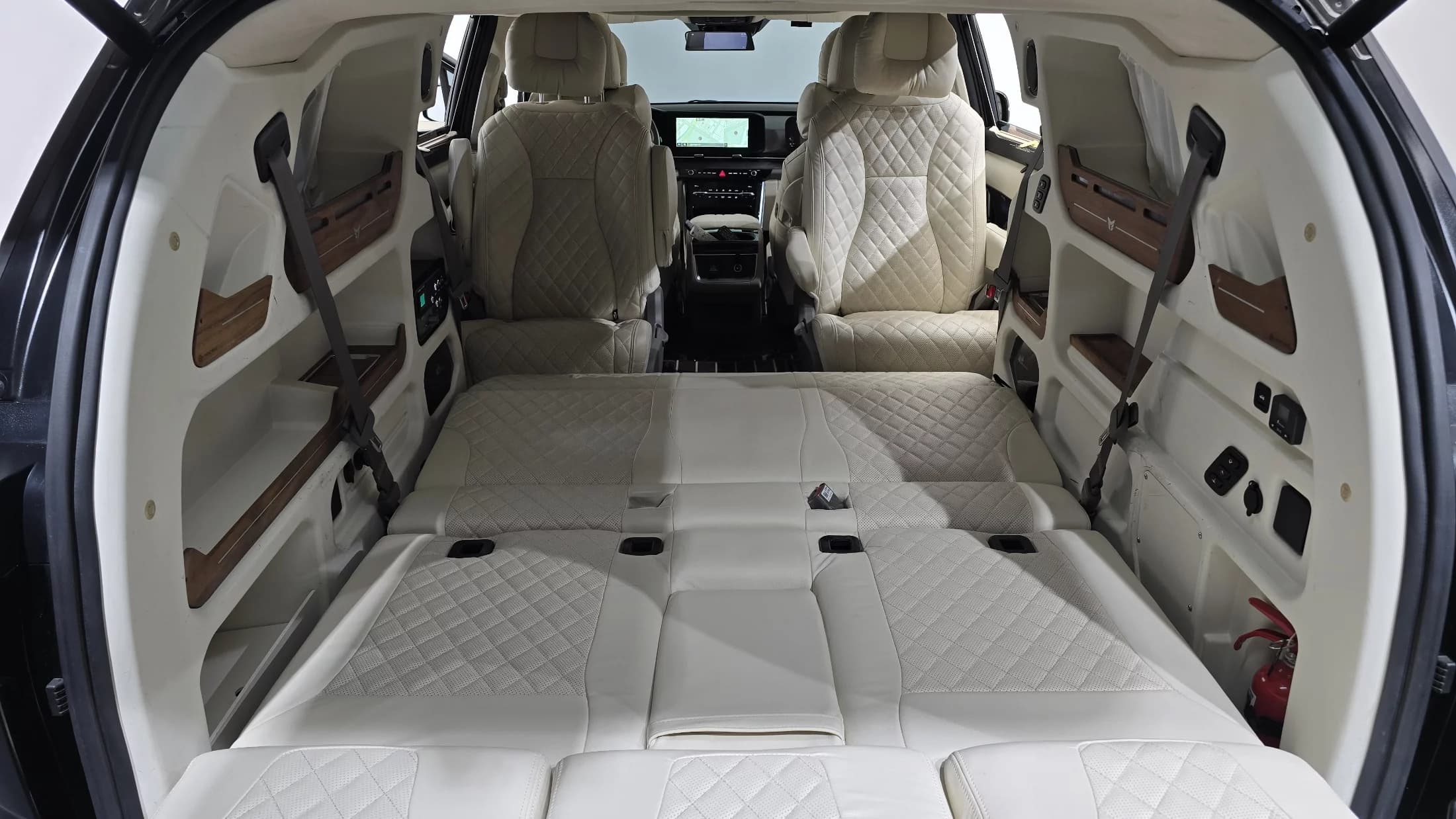 Kia Carnival Gasoline 9-seater Limousine(Special vehicle), 2023 г. 58300 км. — фото 19