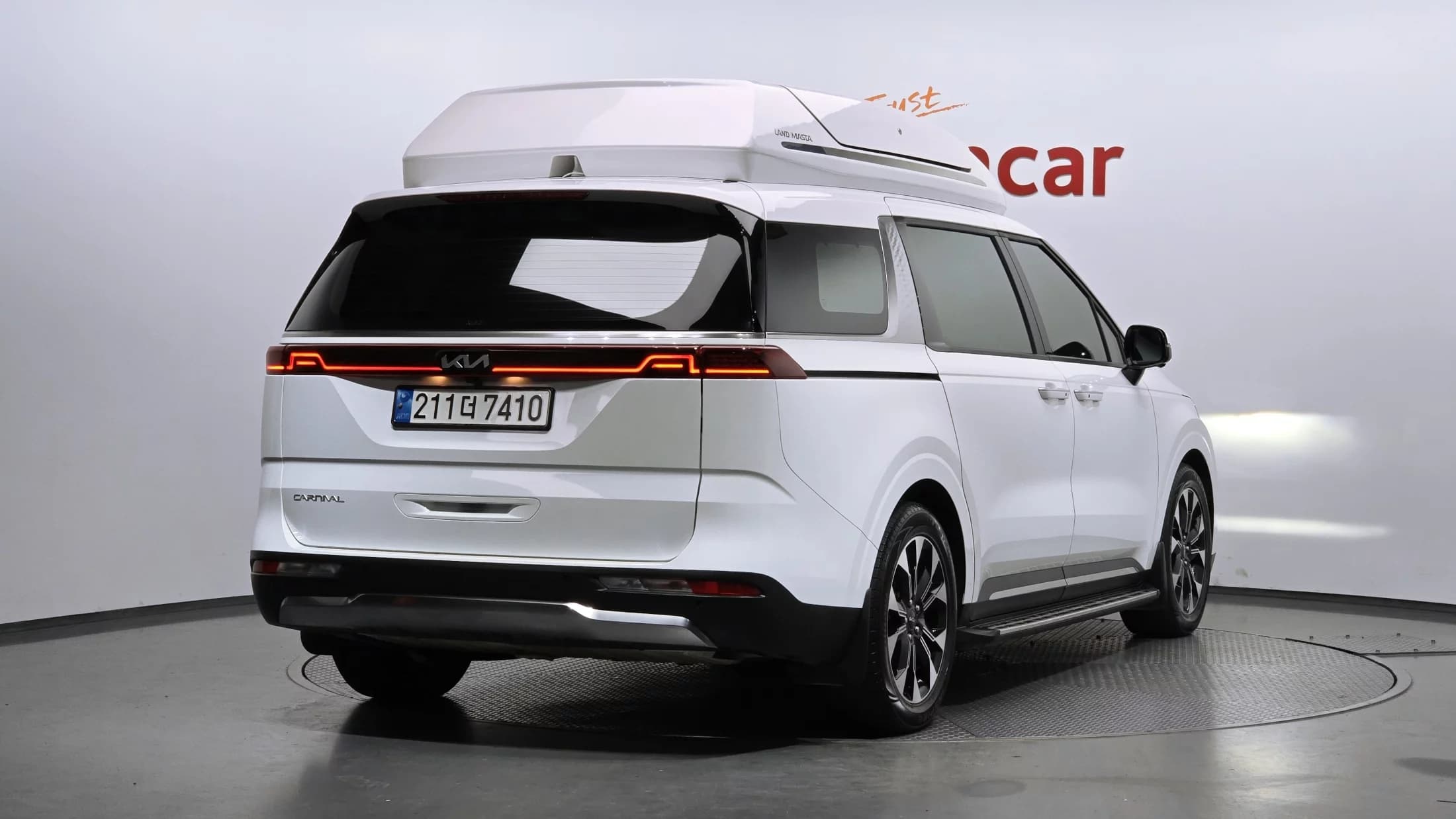 Kia Carnival 9-Seater Noblesse, 2022 г. 97190 км. — фото 2