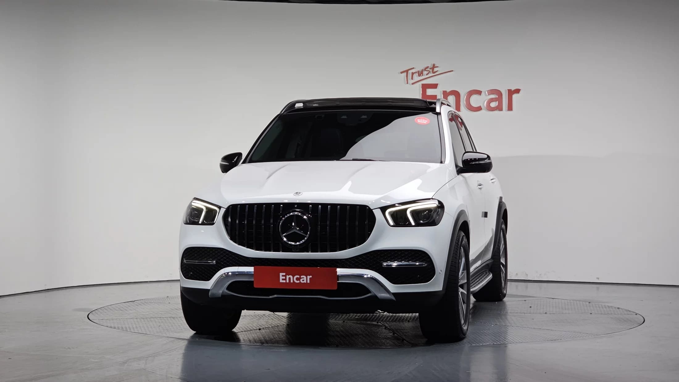 Mercedes-Benz GLE-Class GLE300d 4MATIC, 2021 г. 74930 км. — фото 3