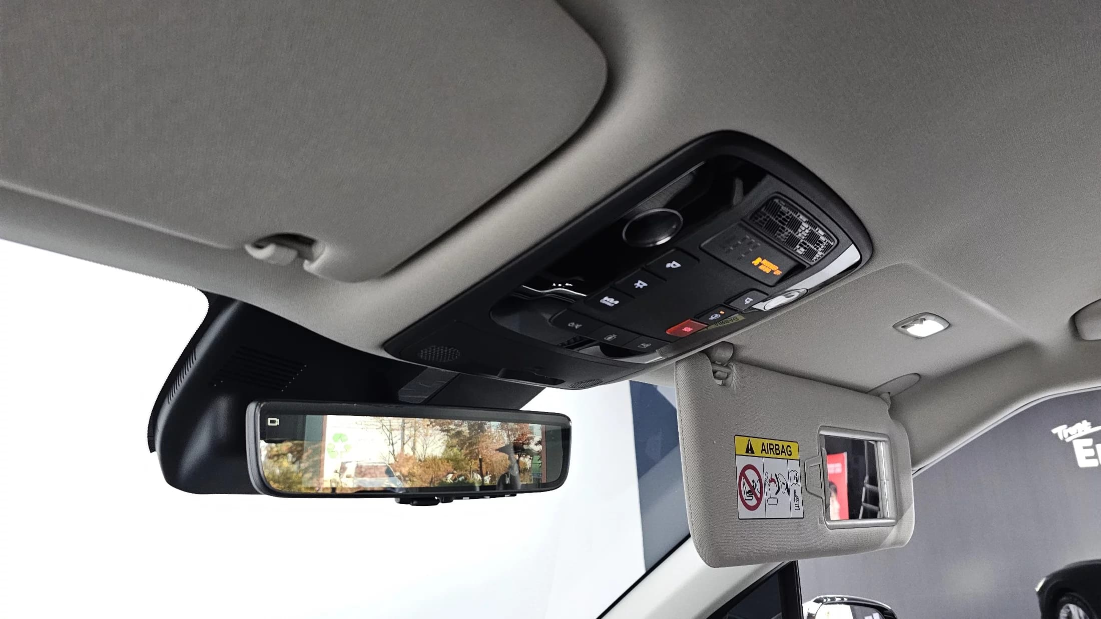 Kia Carnival Gasoline 9-Seater Gravity, 2024 г. 21069 км. — фото 18
