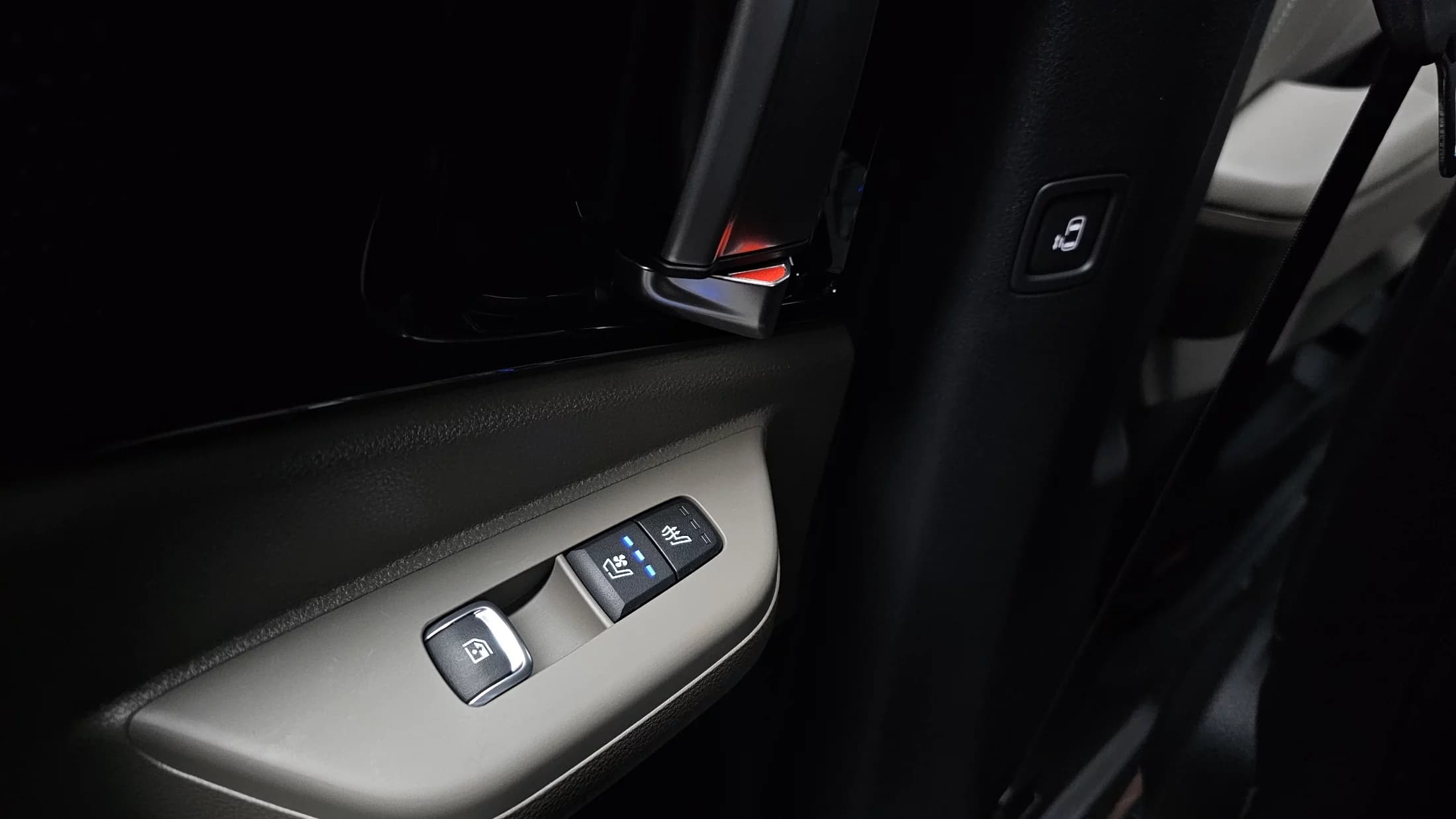 Kia Carnival Gasoline 9-Seater Gravity, 2024 г. 21069 км. — фото 19