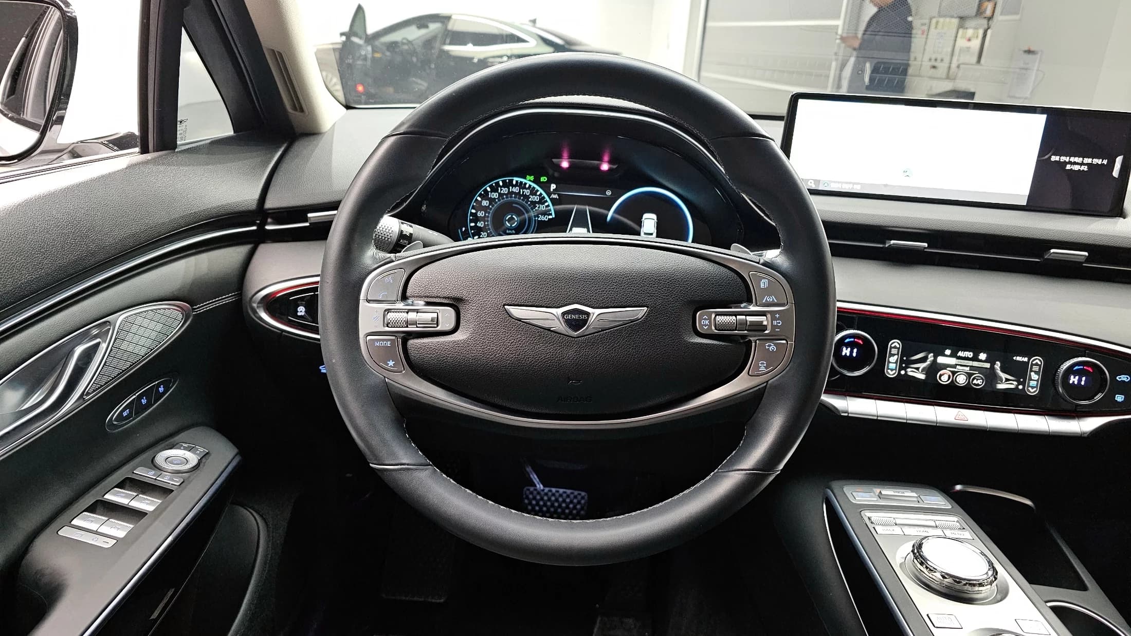 Genesis GV70 2.5T Gasoline AWD, 2022 г. 43674 км. — фото 13