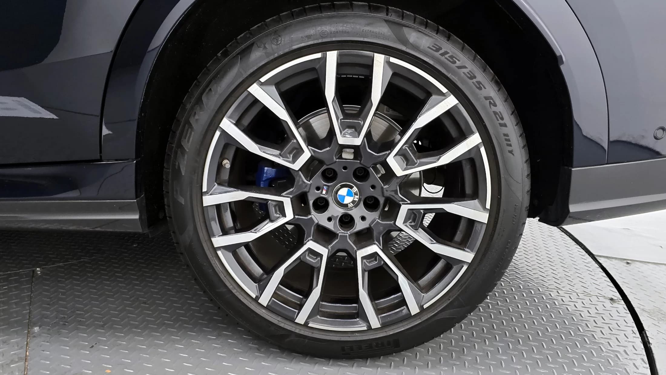 BMW X6 xDrive40i M Sport, 2023 г. 25176 км. — фото 5