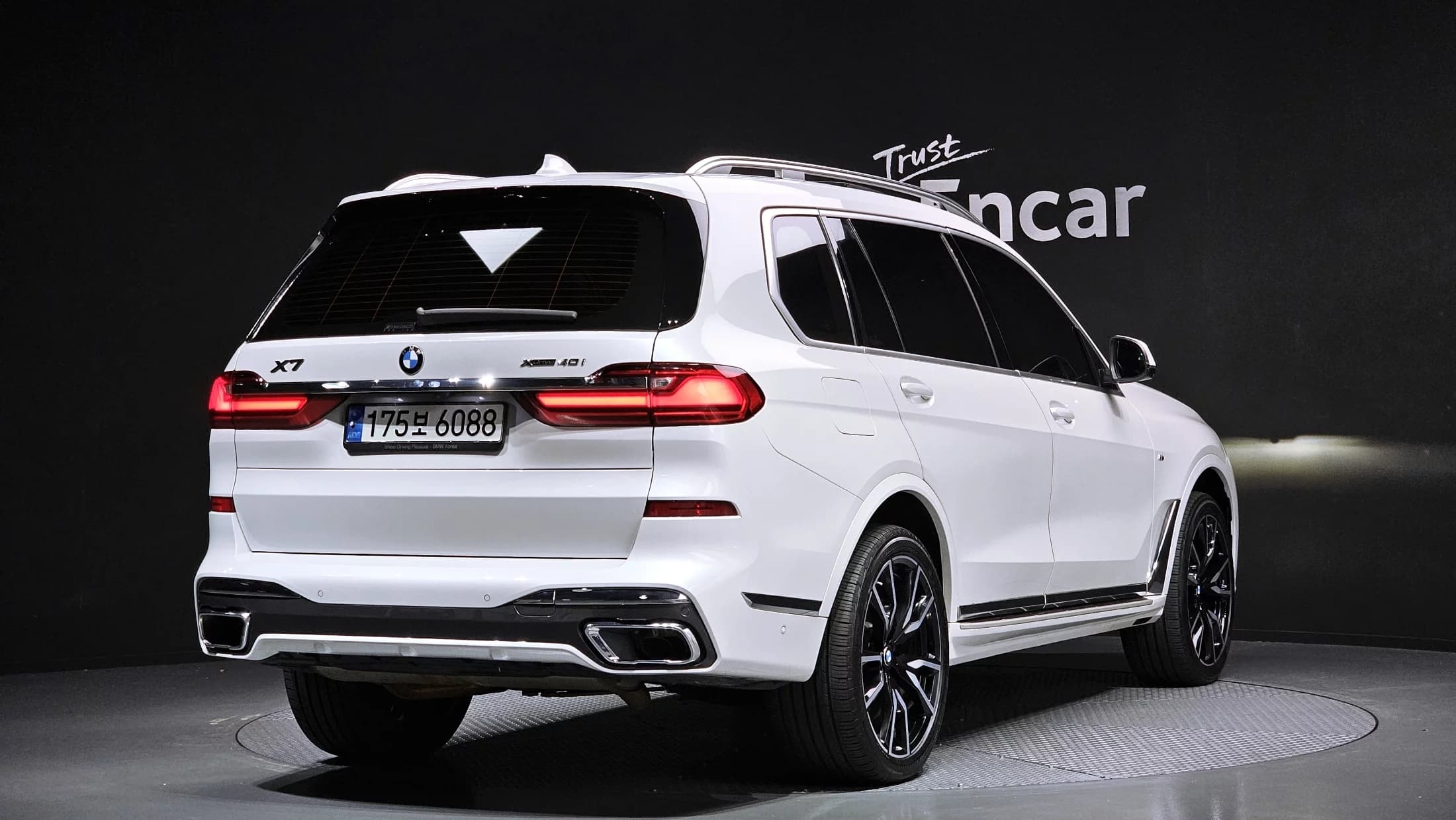 BMW X7 xDrive 40i M Sport 6STR, 2022 г. 93125 км. — фото 2