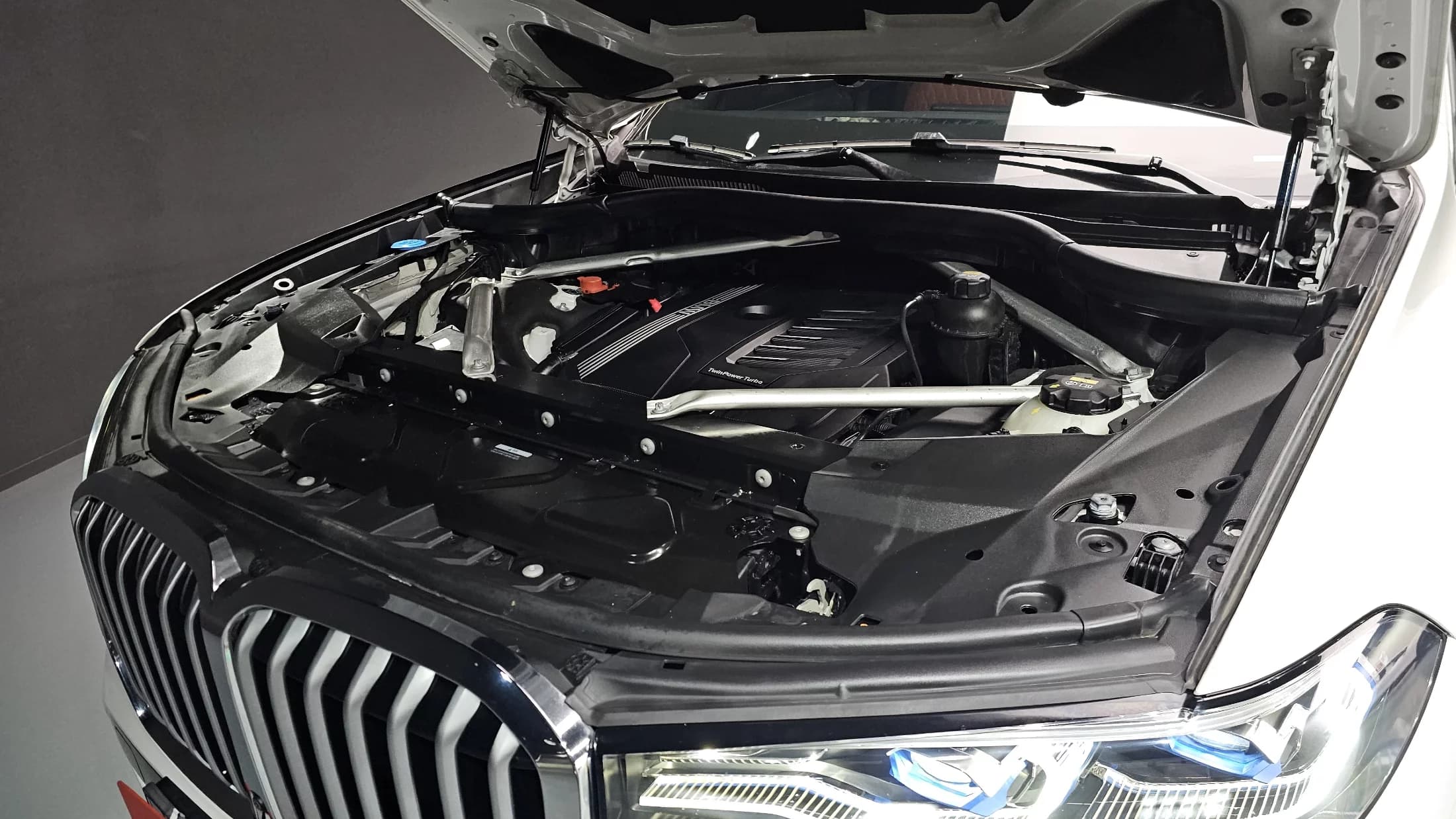 BMW X7 xDrive 40i M Sport 6STR, 2022 г. 93125 км. — фото 6