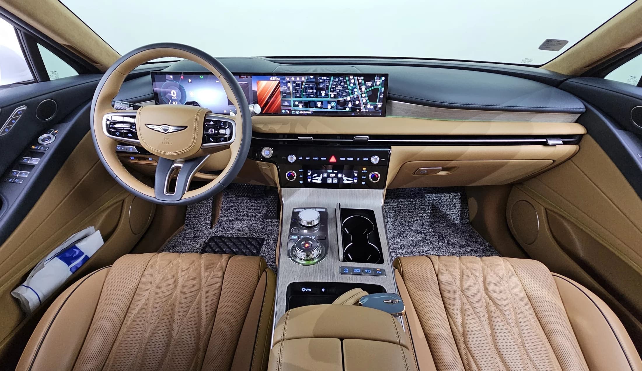 Genesis G80 Gasoline 2.5 Turbo 2WD, 2025 г. 6288 км. — фото 7