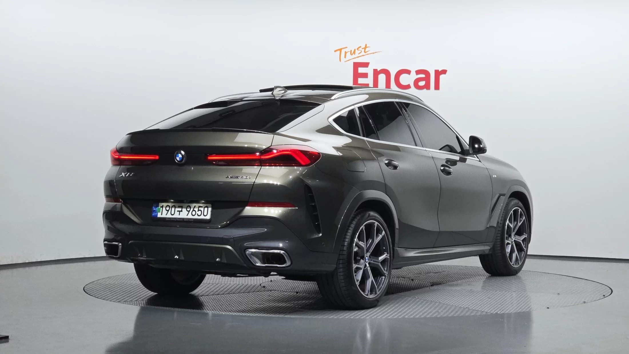 BMW X6 xDrive40i M Sport, 2022 г. 15024 км. — фото 2