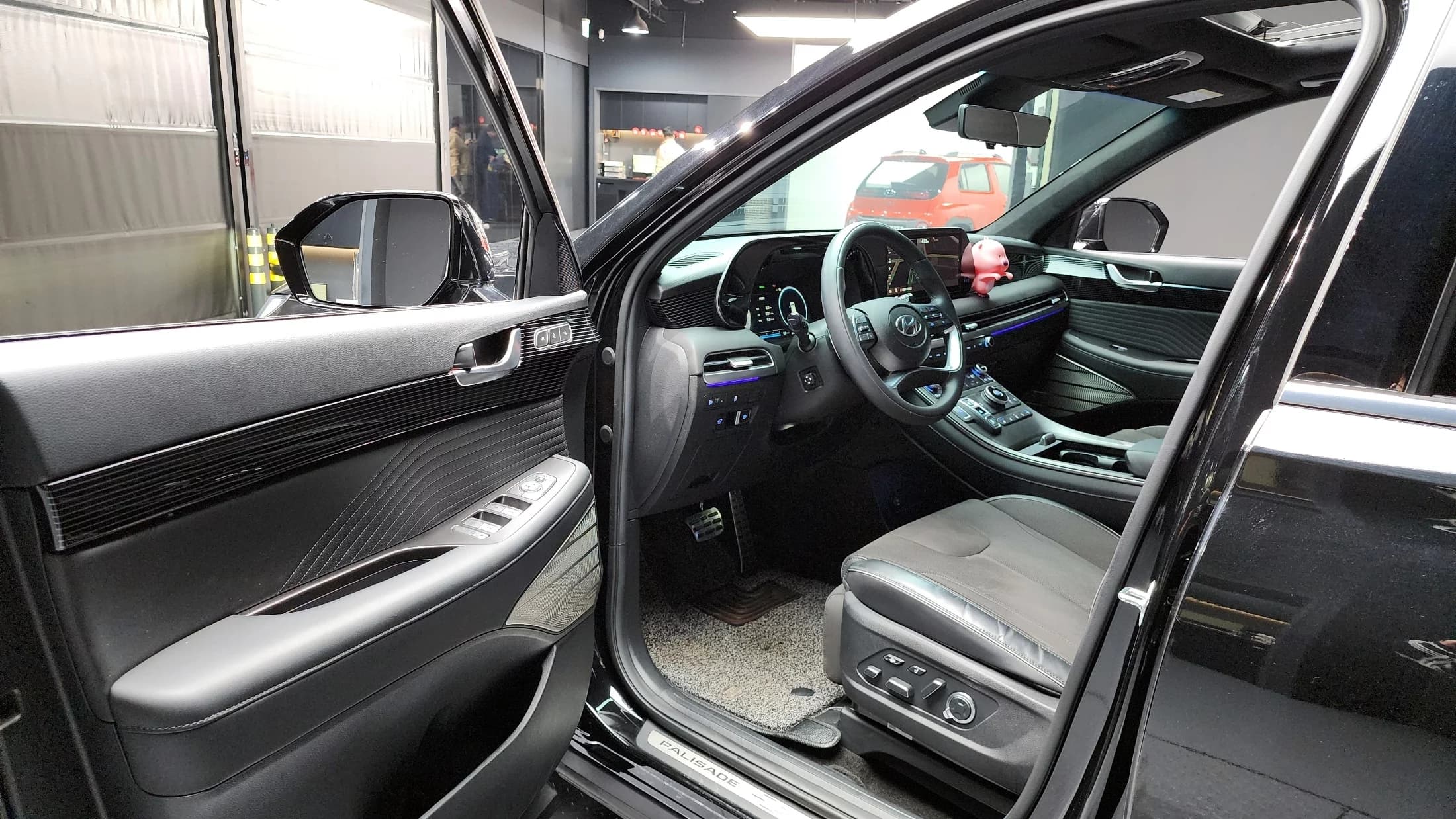 Hyundai Palisade Diesel 2.2 2WD Calligraphy Black Edition, 2024 г. 40329 км. — фото 10