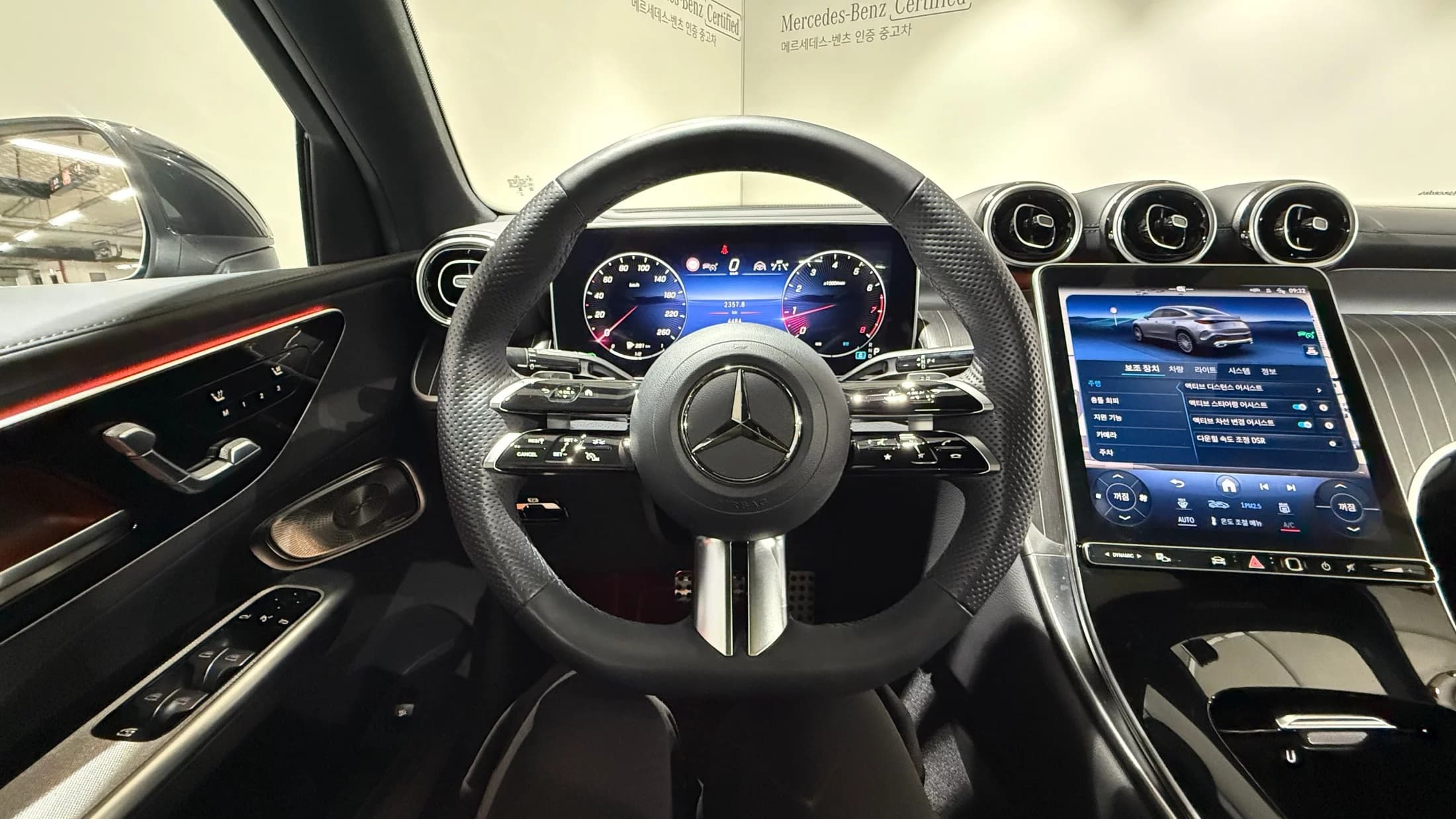 Mercedes-Benz GLC-Class GLC300 4MATIC Coupe, 2024 г. 3562 км. — фото 10