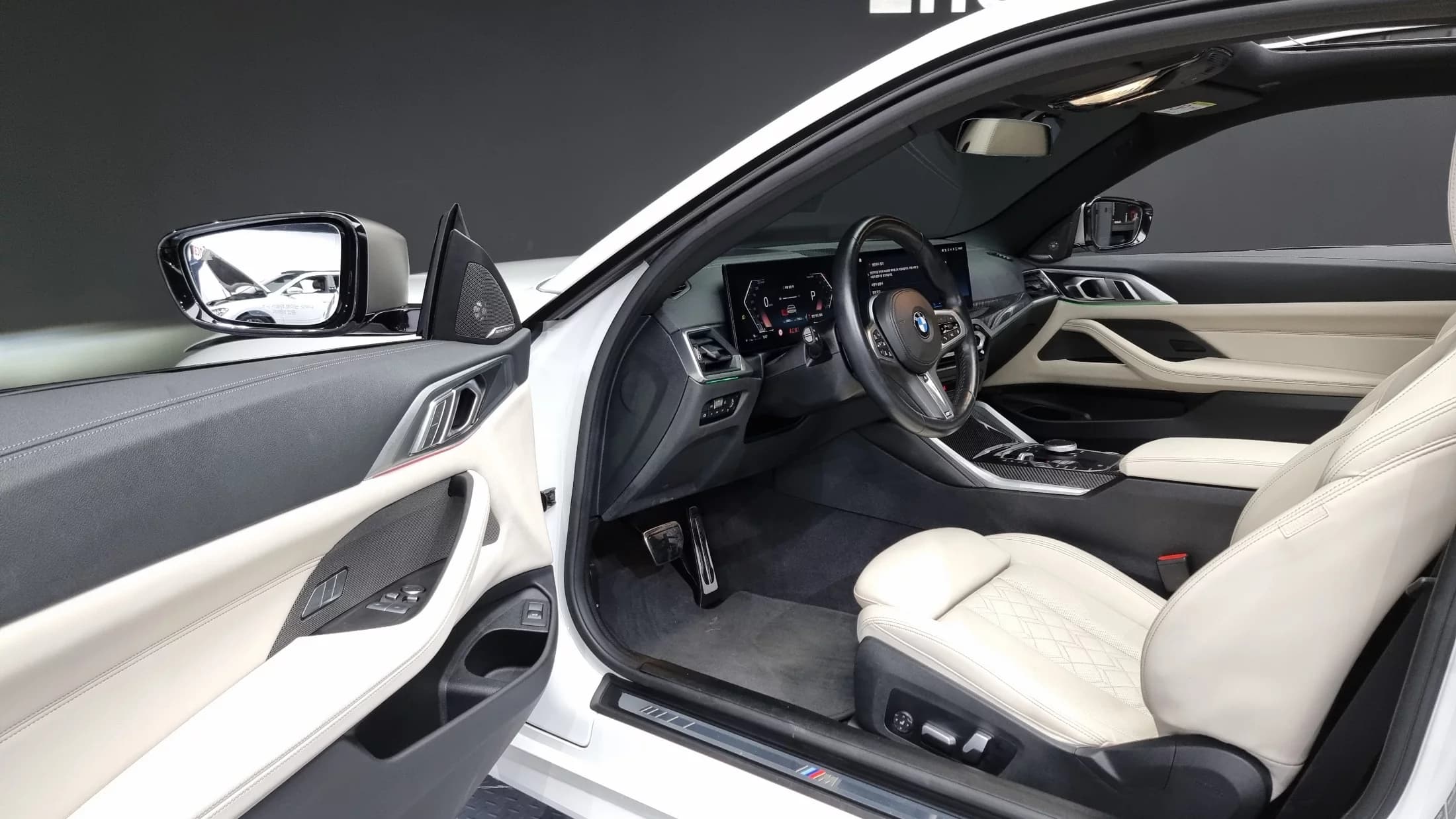 BMW 4-Series M440i xDrive Online Exclusive Coupe, 2023 г. 36718 км. — фото 11