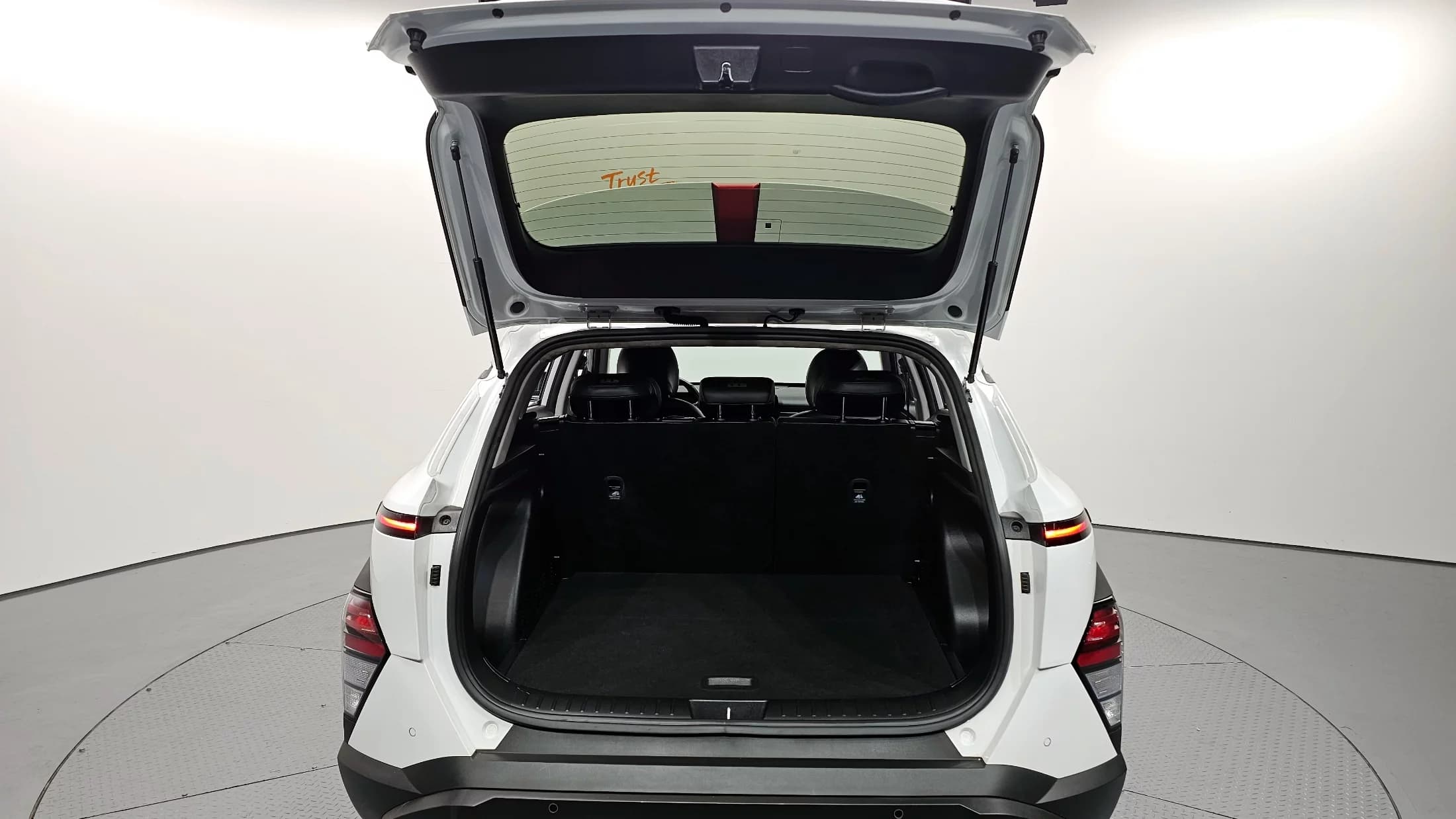 Hyundai Kona Gasoline 2.0 2WD Modern, 2024 г. 16946 км. — фото 20