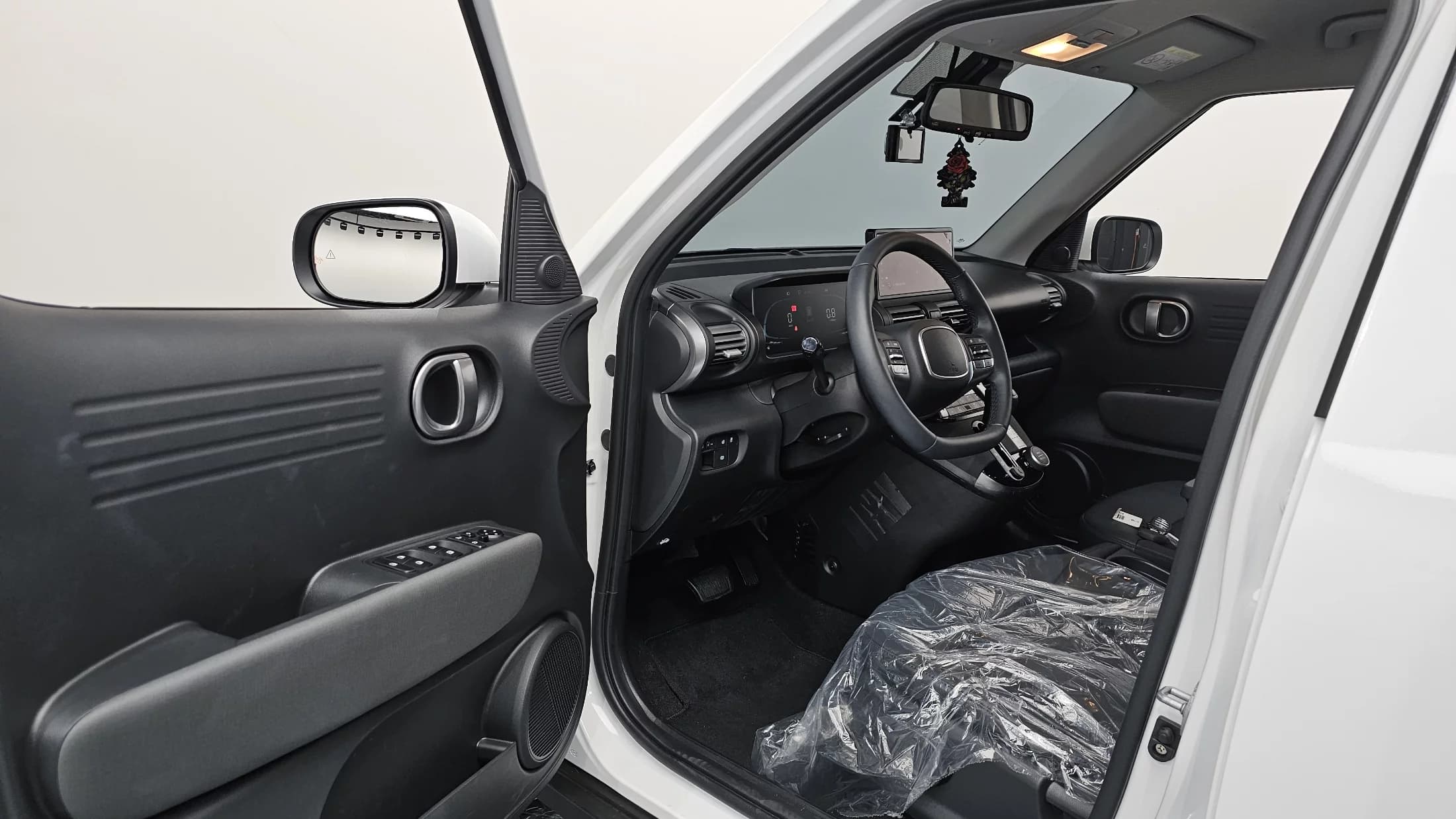 Hyundai Casper Turbo Inspiration, 2024 г. 2744 км. — фото 10