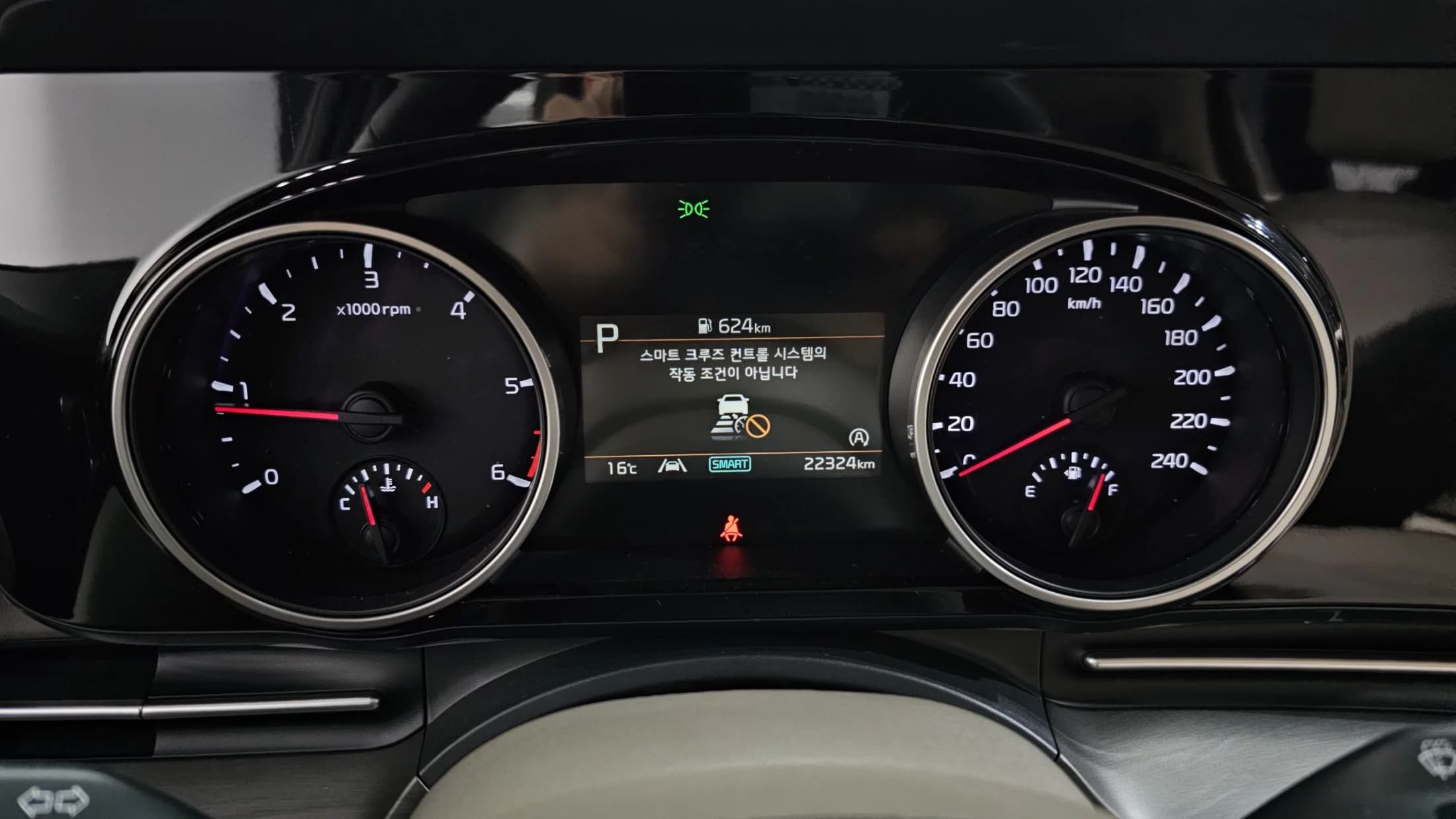 Kia Carnival 9-Seater Prestige, 2021 г. 22333 км. — фото 8