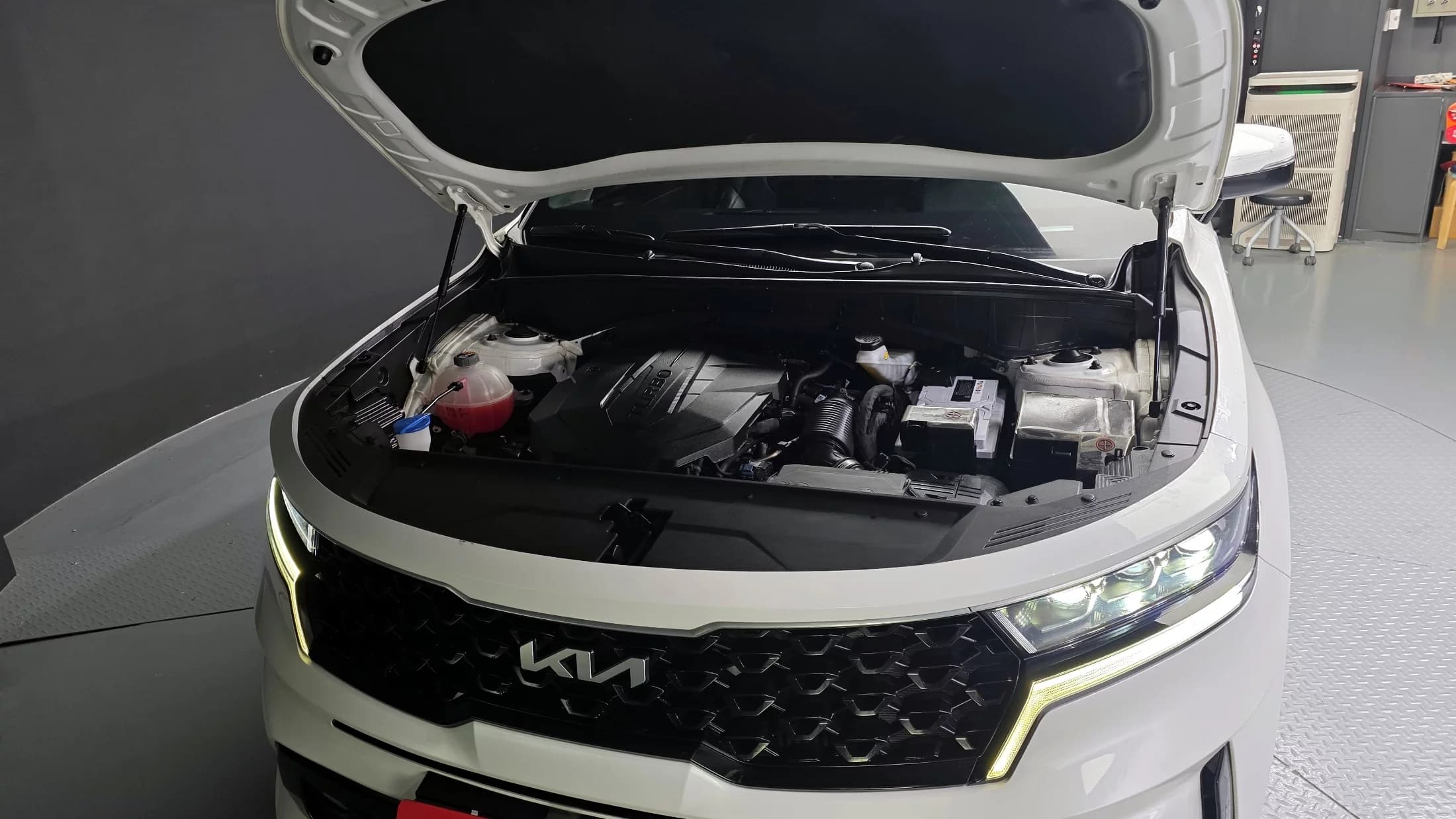 Kia Sorento Diesel 2.2 2WD Prestige, 2021 г. 97738 км. — фото 6