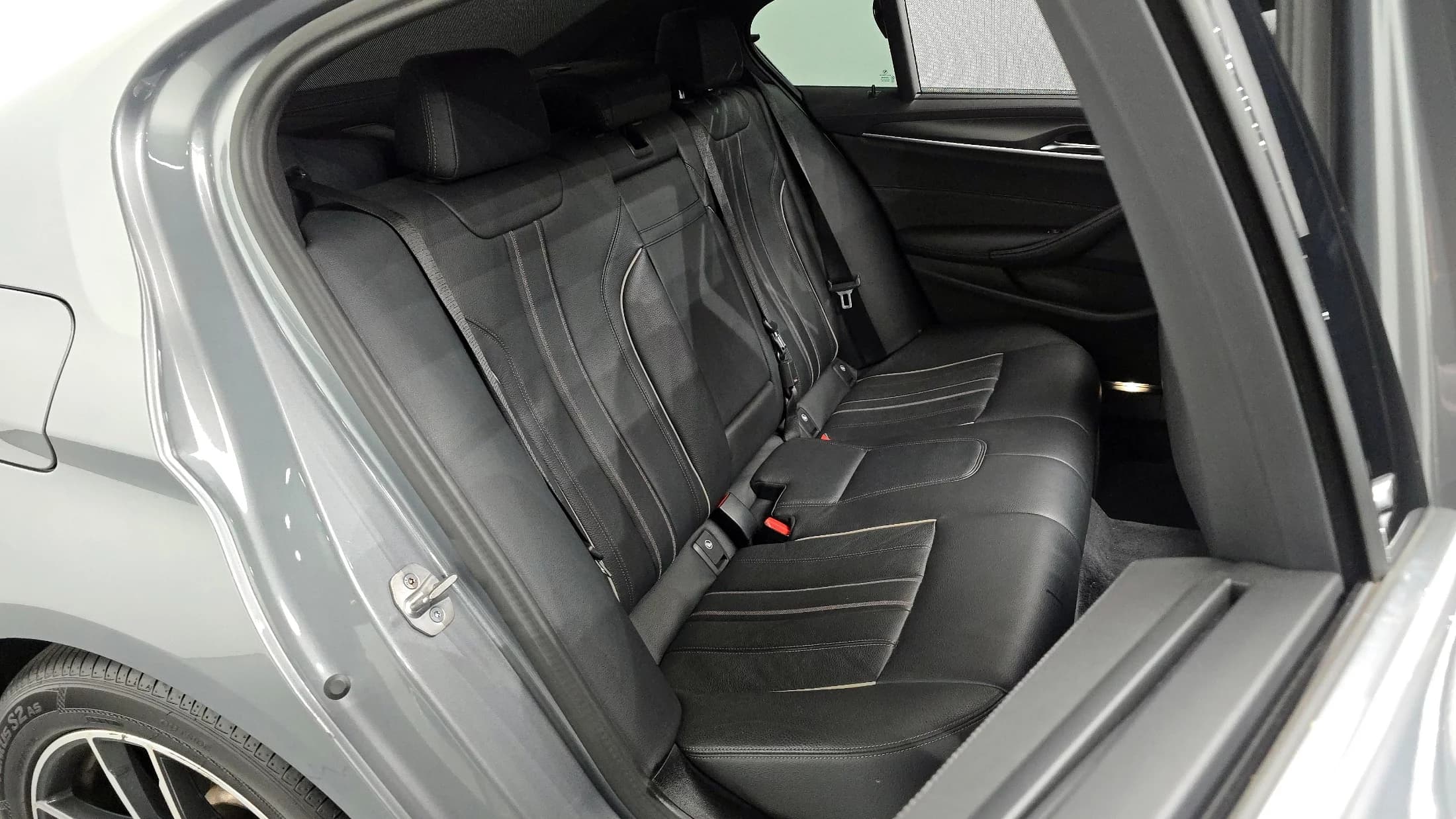 BMW 5-Series 520i M Sport, 2023 г. 29474 км. — фото 12