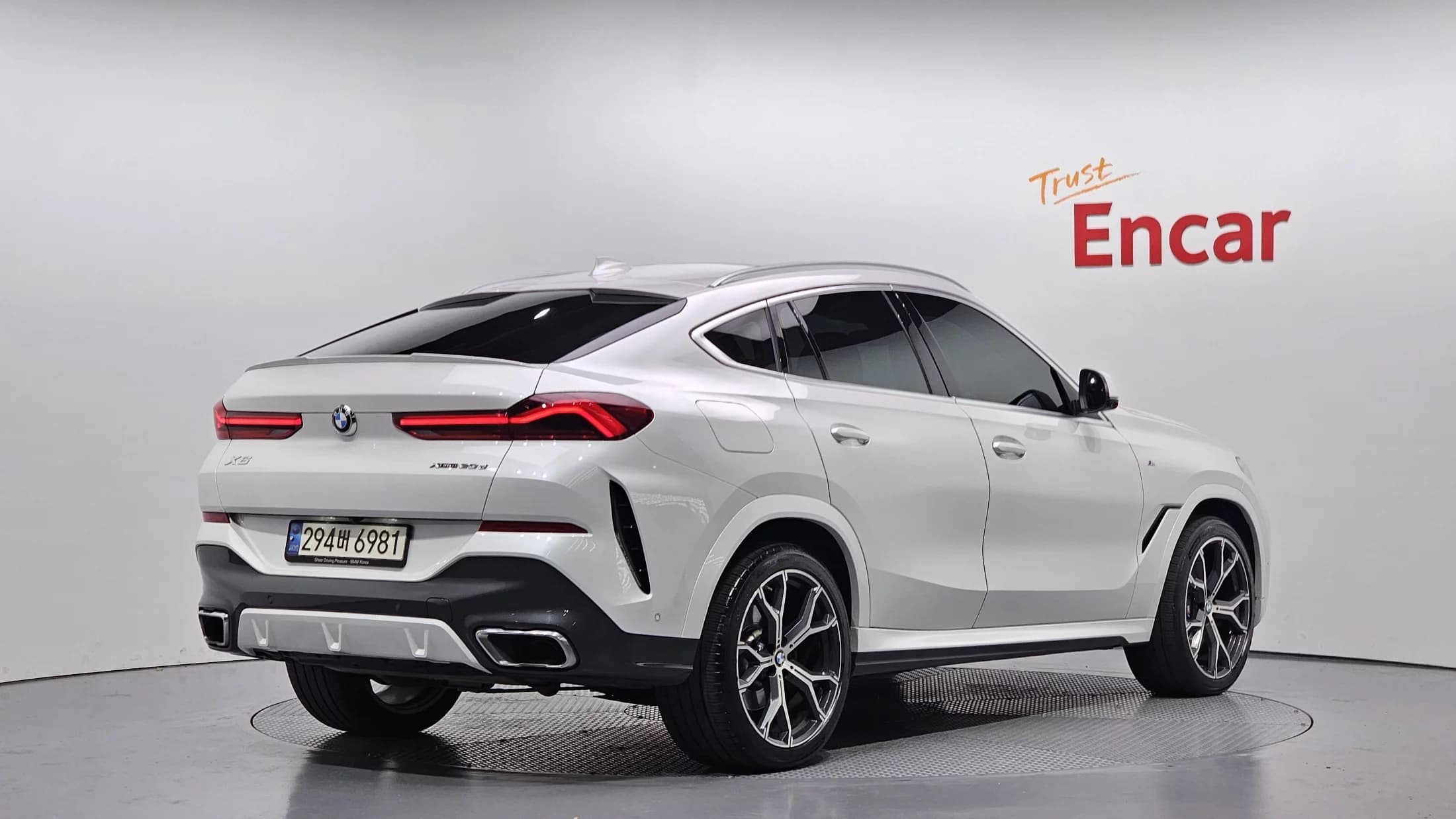 BMW X6 xDrive30d M Sport, 2022 г. 60177 км. — фото 2