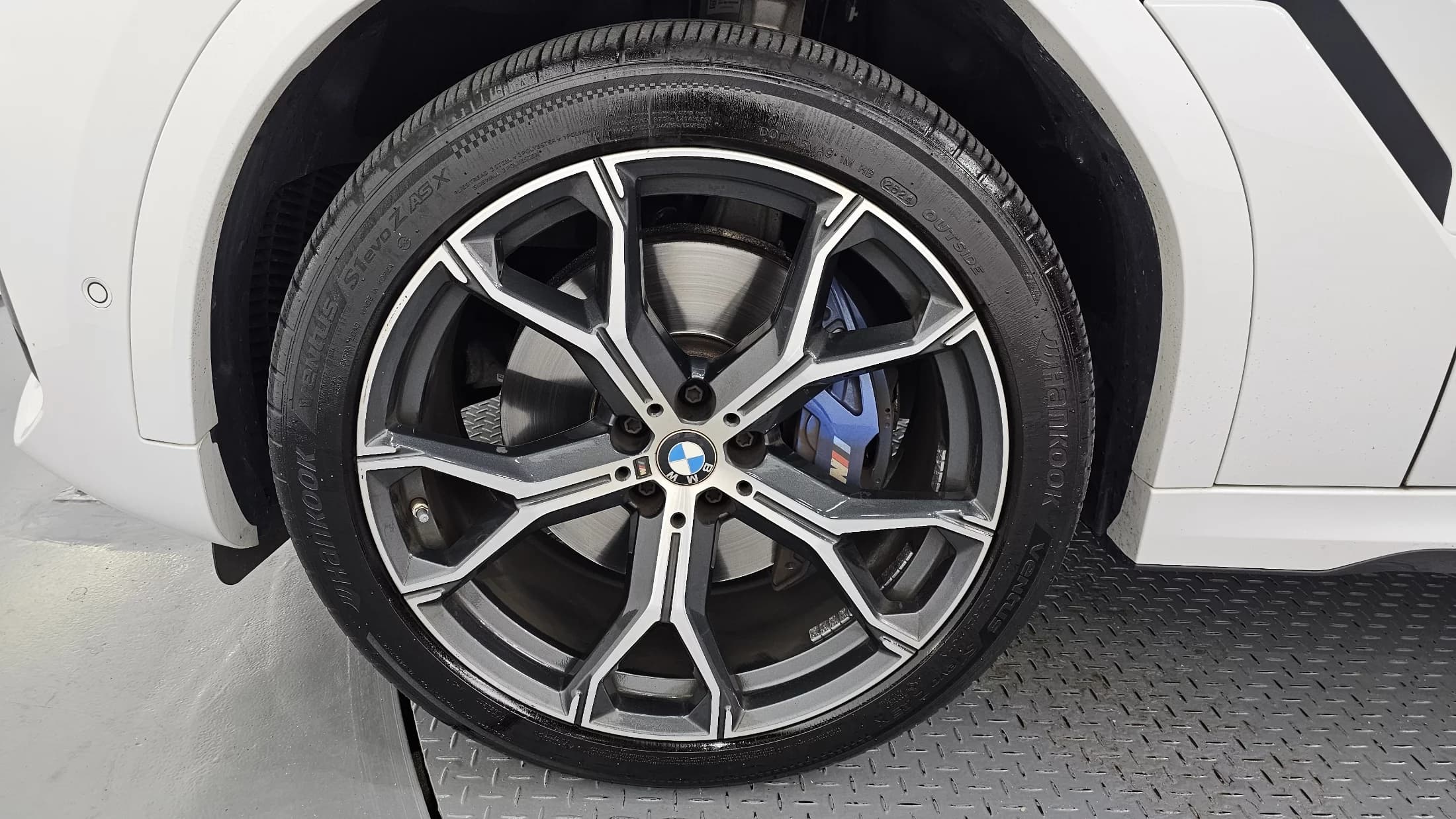 BMW X6 xDrive30d M Sport, 2022 г. 60177 км. — фото 5