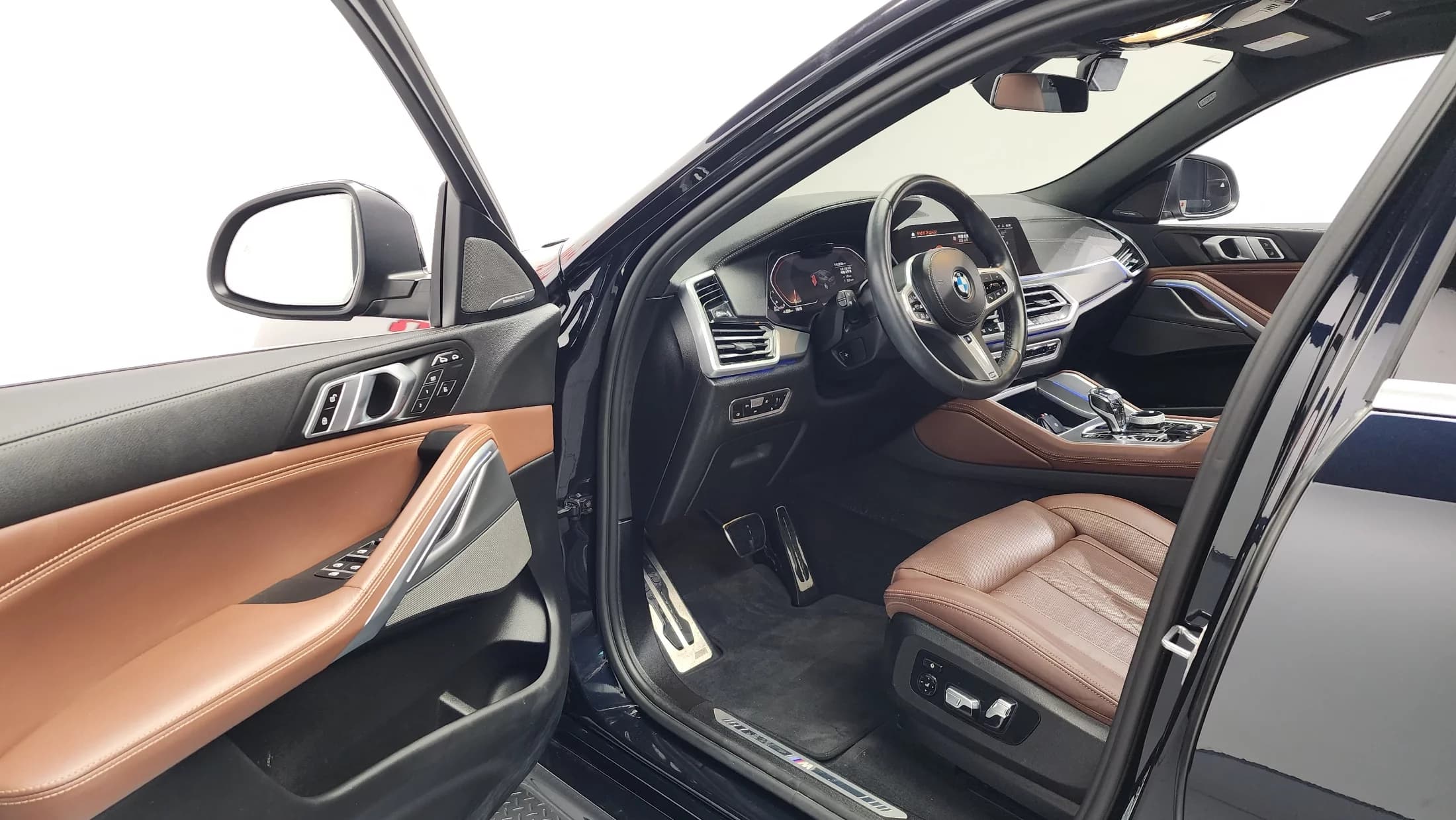 BMW X6 xDrive30d M Sport, 2023 г. 32136 км. — фото 10