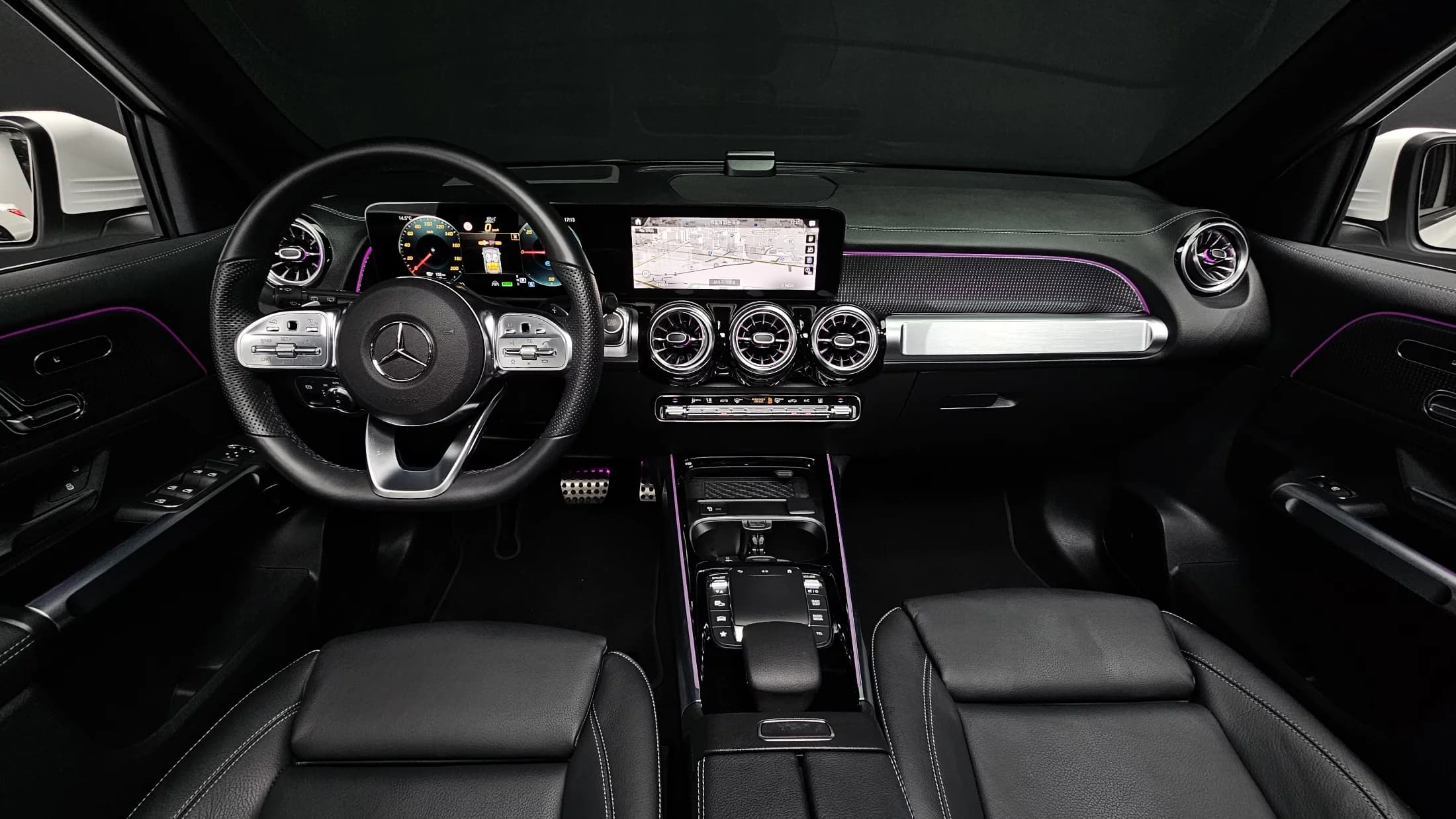 Mercedes-Benz EQB EQB300 4MATIC AMG Line, электромобиль, 2023 г. 10967 км. — фото 7