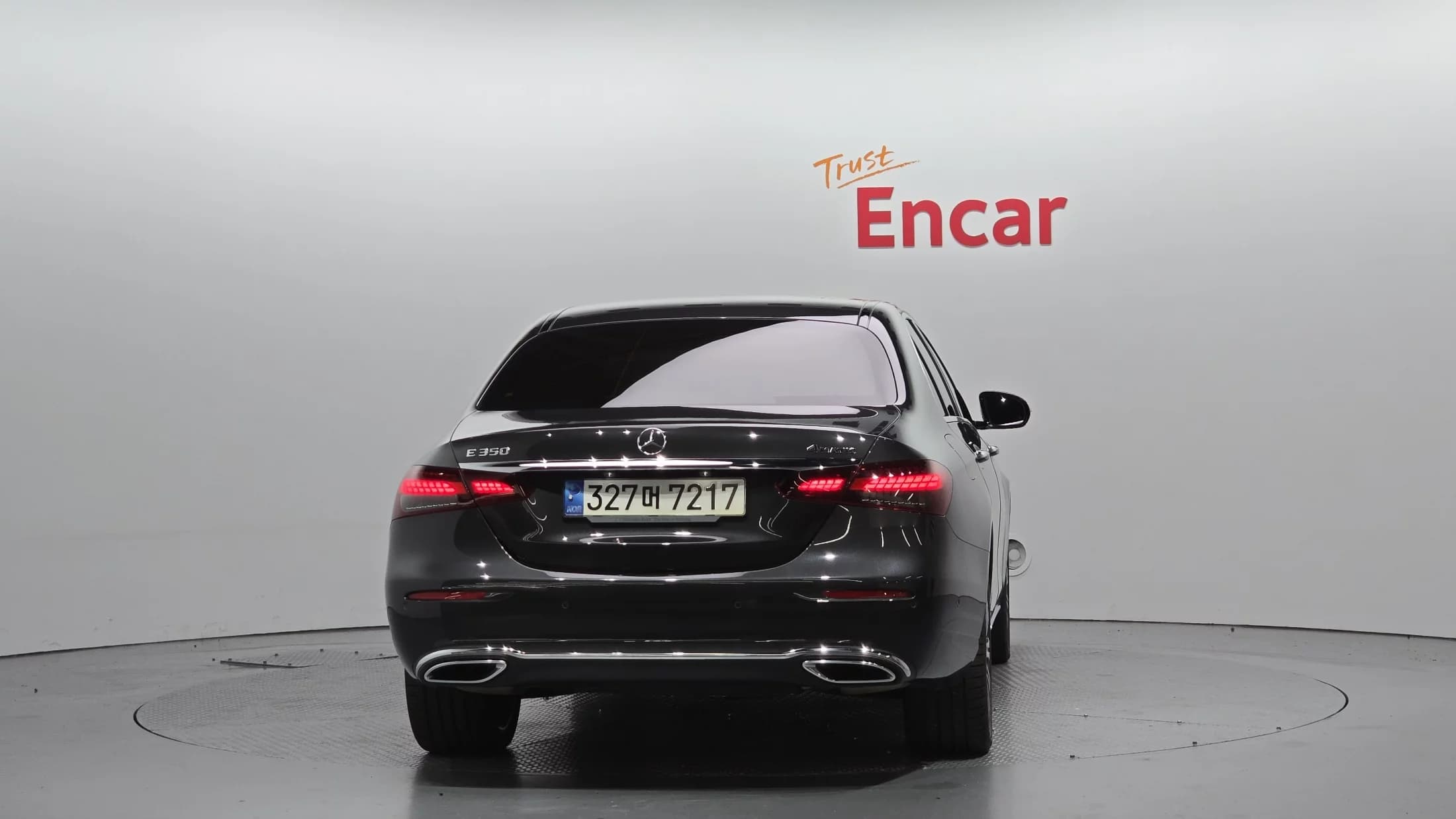 Mercedes-Benz E-Class E350 4MATIC Exclusive, 2022 г. 35129 км. — фото 4