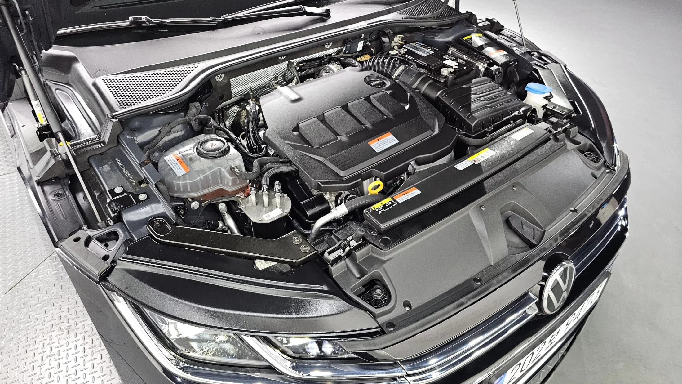 Volkswagen ARTEON 2.0 TDI Prestige, 2023 г. 31882 км. — фото 6