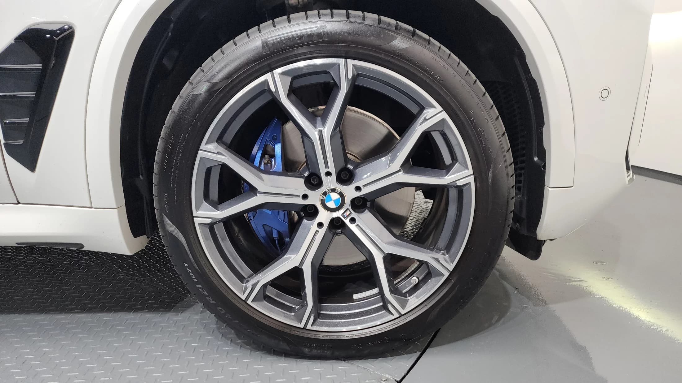 BMW X5 xDrive 40i M Sport, 2024 г. 8604 км. — фото 5