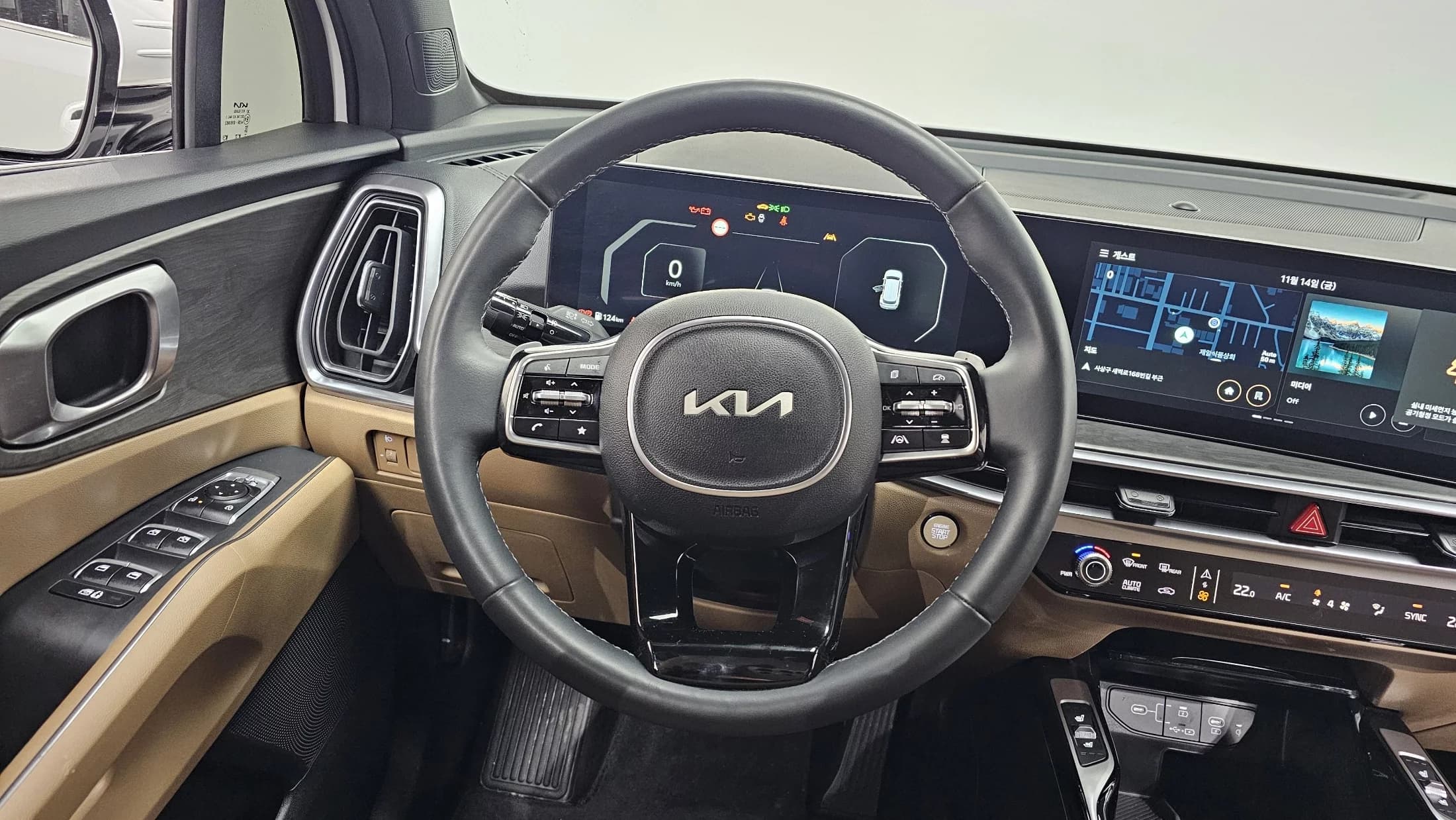 Kia Sorento Gasoline 2.5T 2WD Prestige, 2024 г. 17885 км. — фото 13